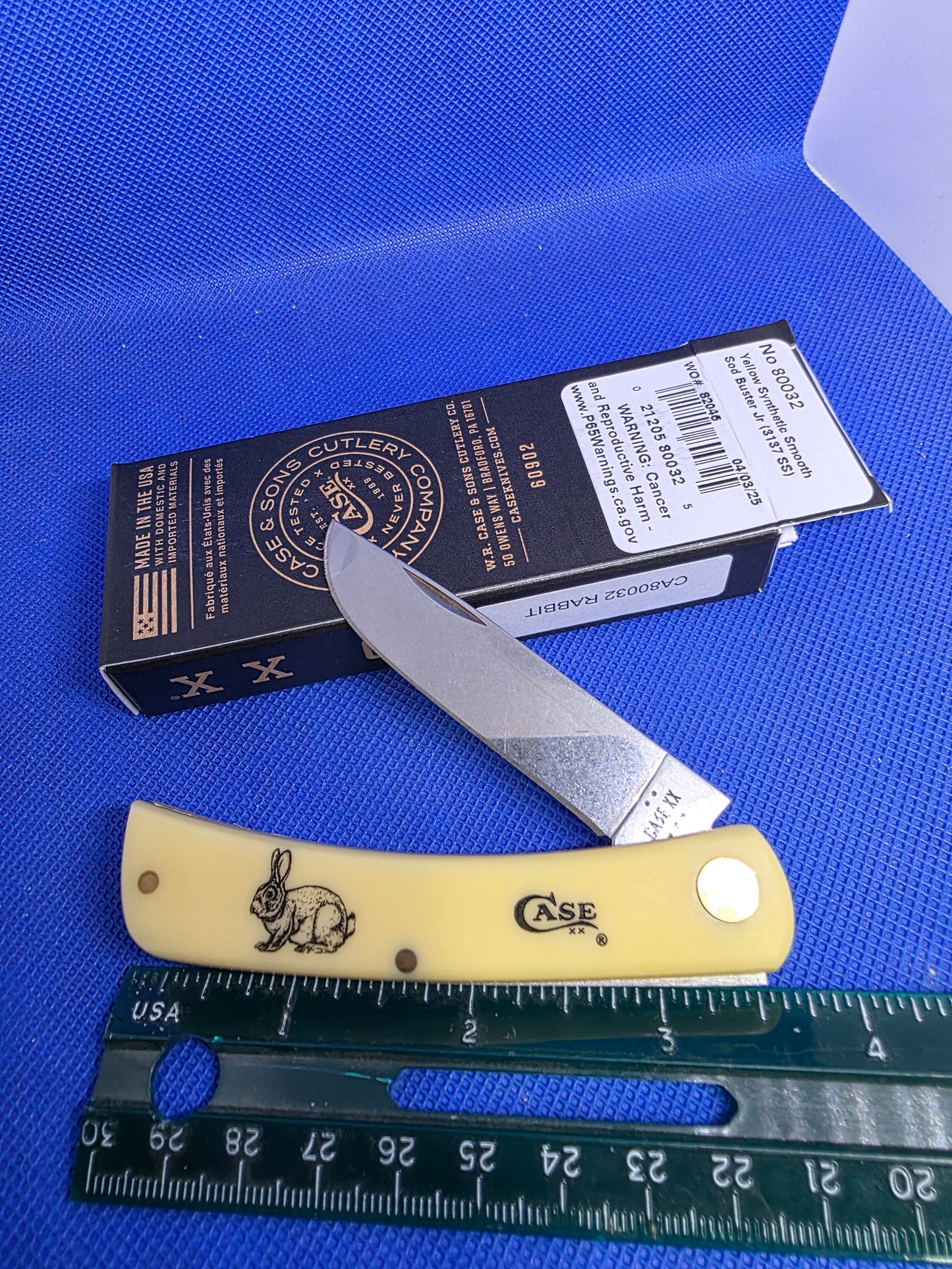 Case XX - Yellow Sod Buster Jr. - Rabbit - CA80032 RABBIT