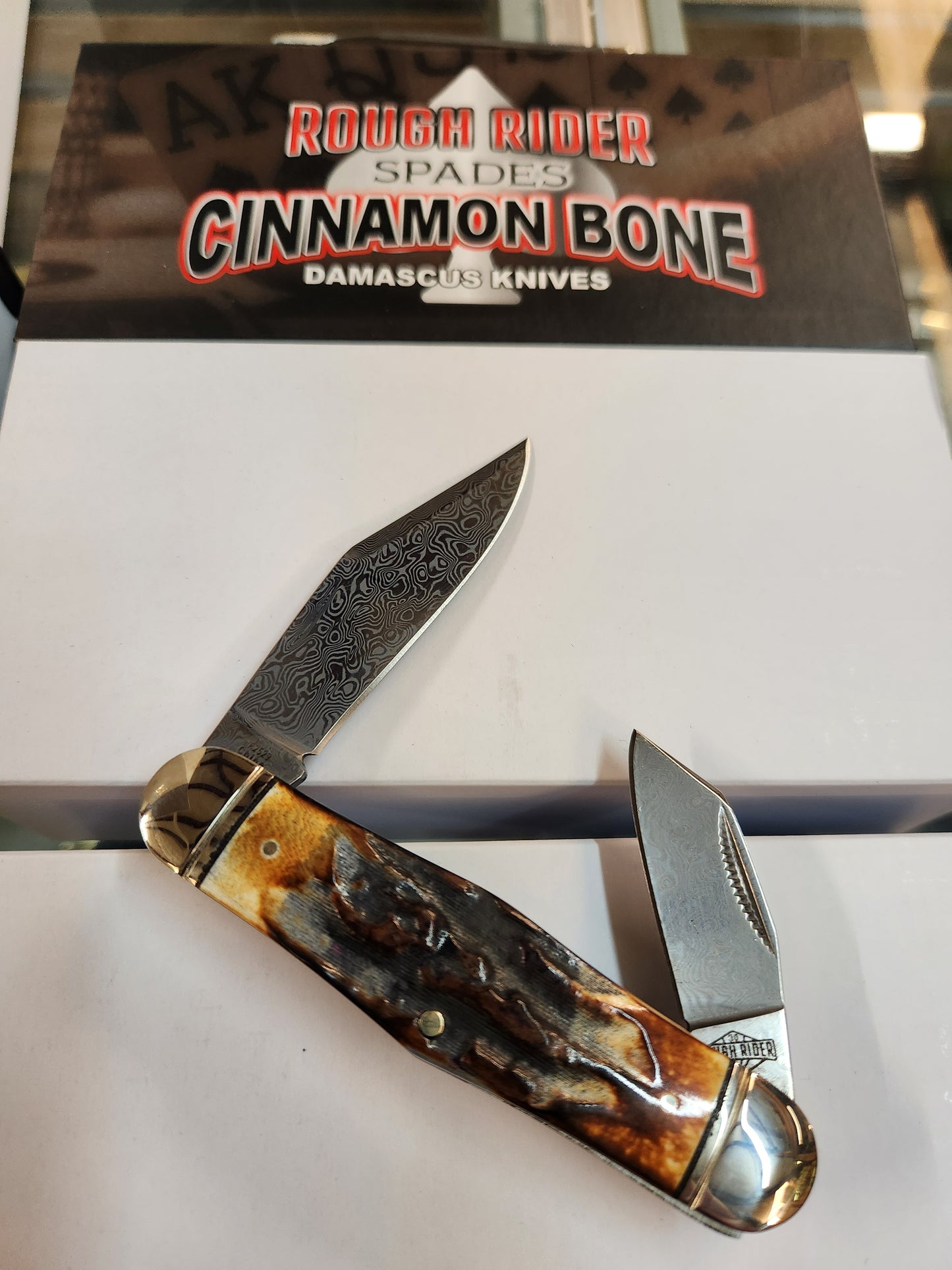 Rough Ryder Cinnamon Bone Damascus Swell Center Jack RR2529