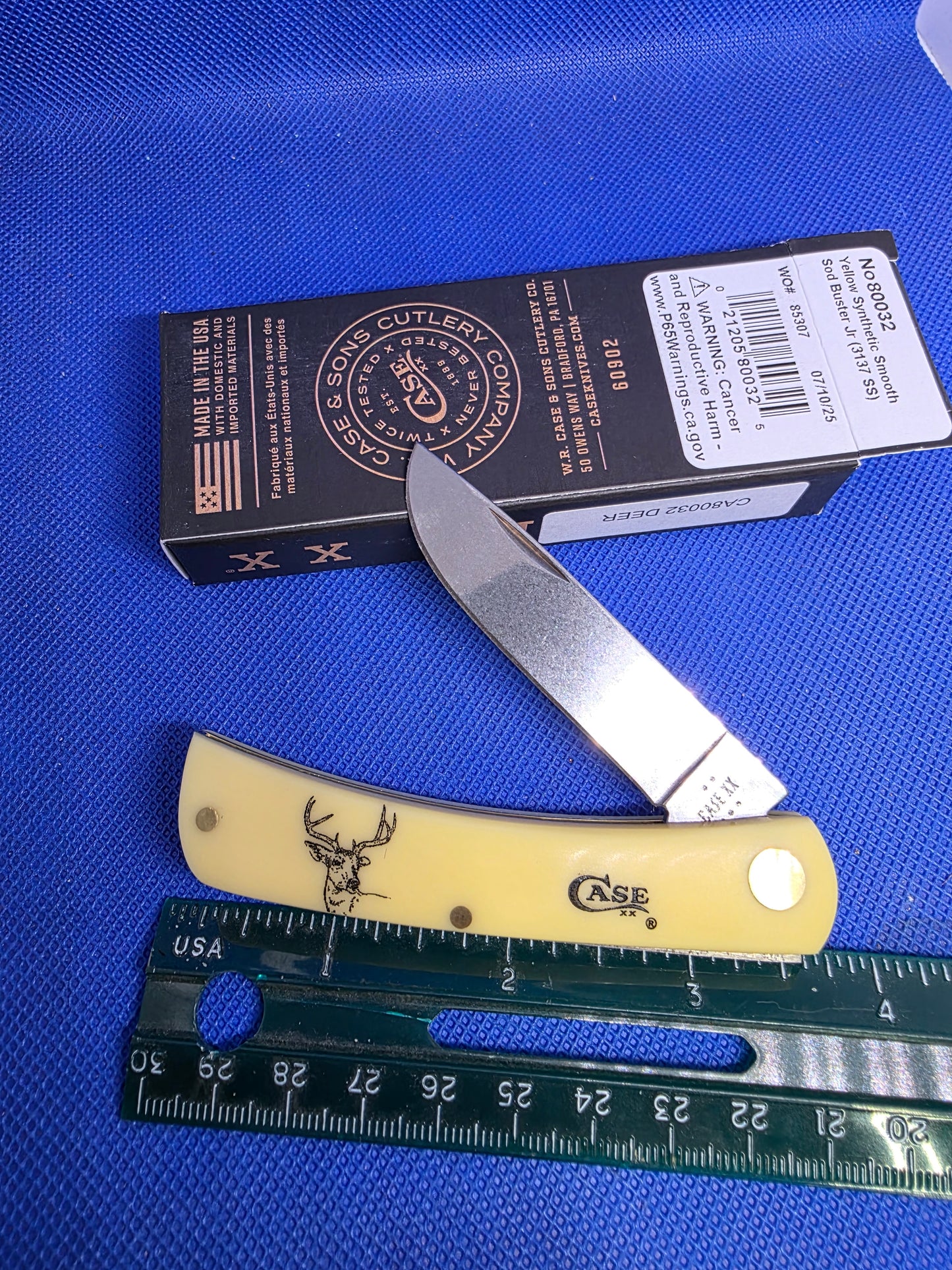 Case XX - Yellow Sod Buster Jr. - Deer - CA80032 DEER