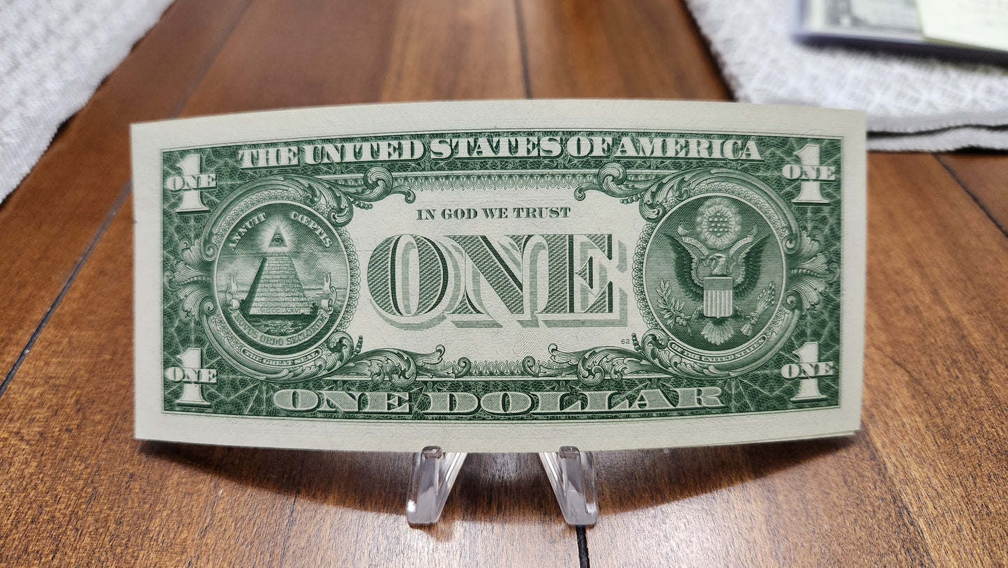 2 Consecutive $1 Dollar Blue Seal Silver Certificate 1957 Uncirculated Condition