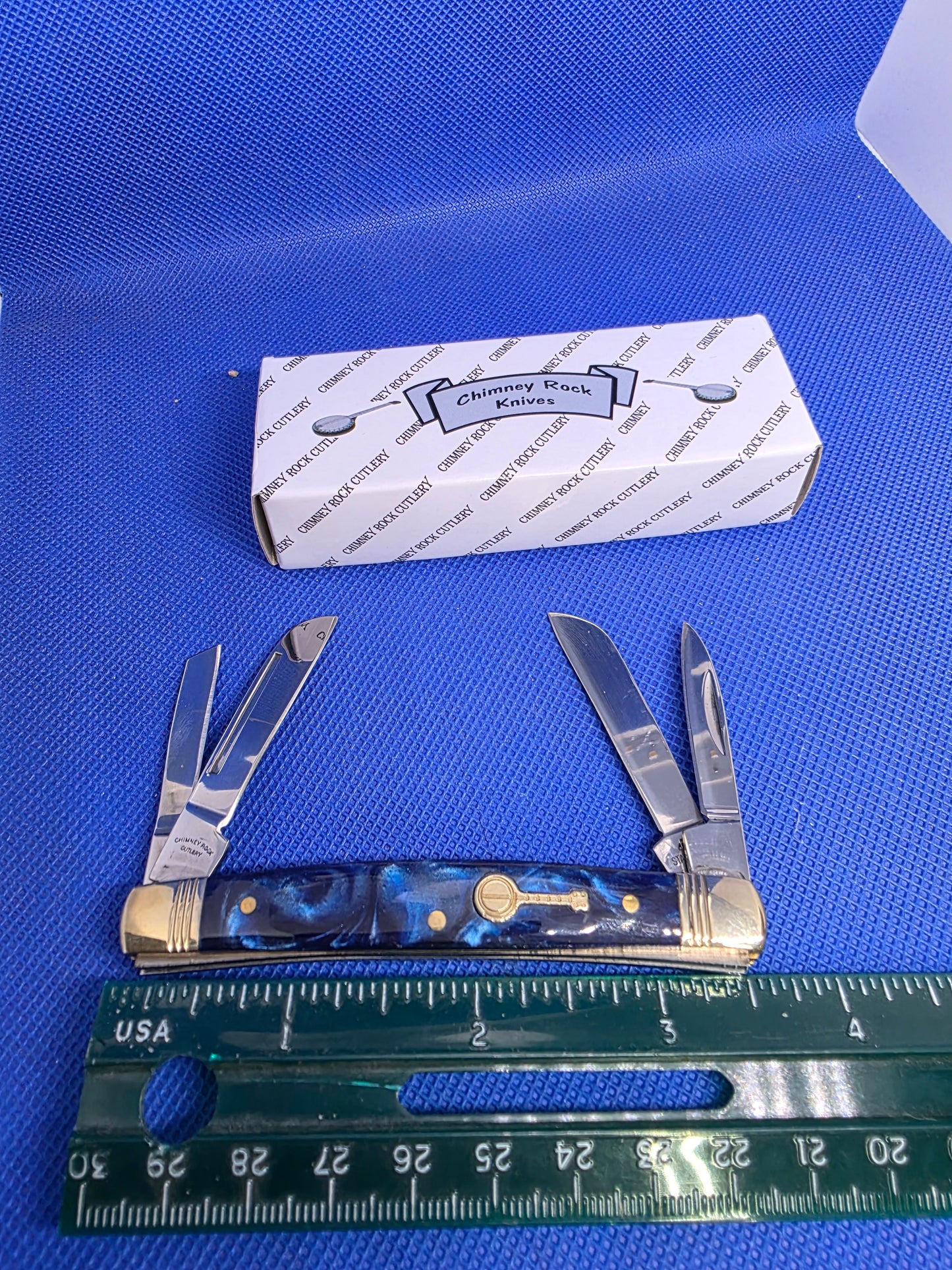 Chimney Rock Small 4 Blade Congress Banjo shield Knife Blue Pearl 49002 BJS