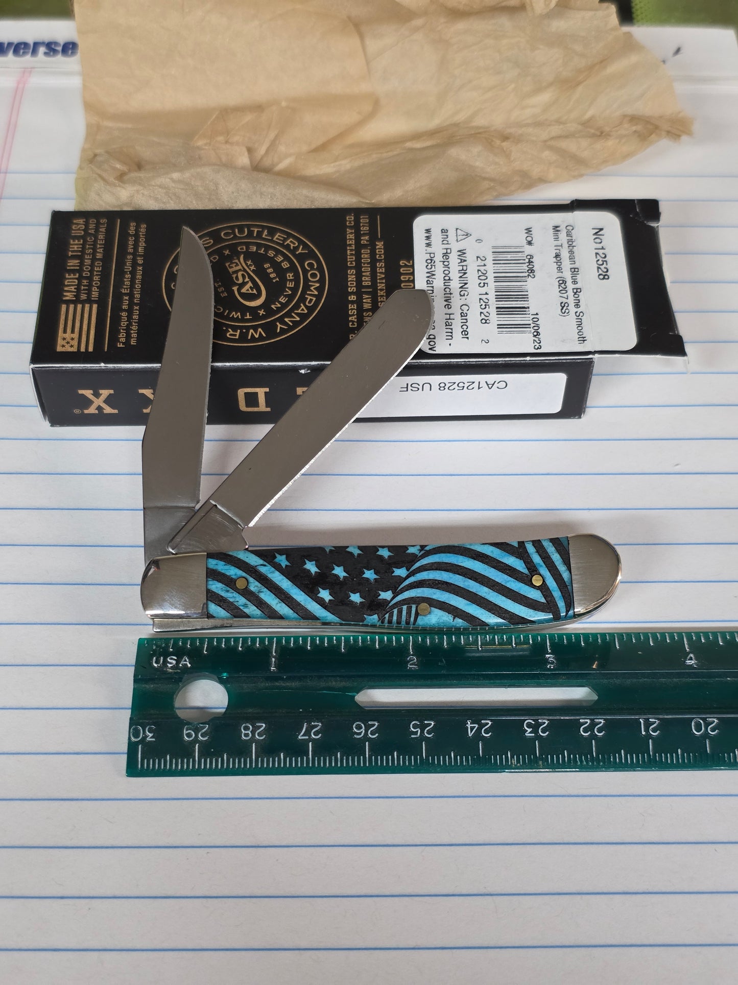 Case XX 6207 Caribbean Blue Bone Mini Trapper with US Flag Design 1 of 500 CA12528USF