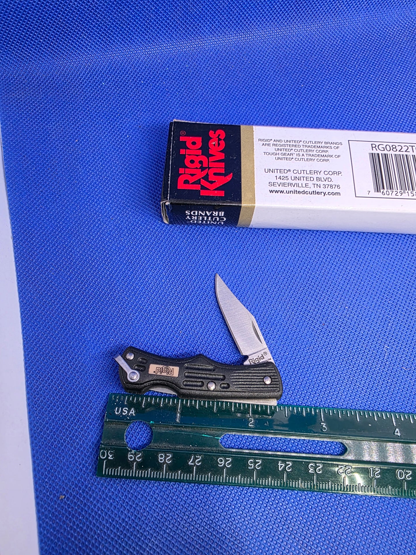 Rigid Small Lockback Knife with Loop NIB RG0822TG