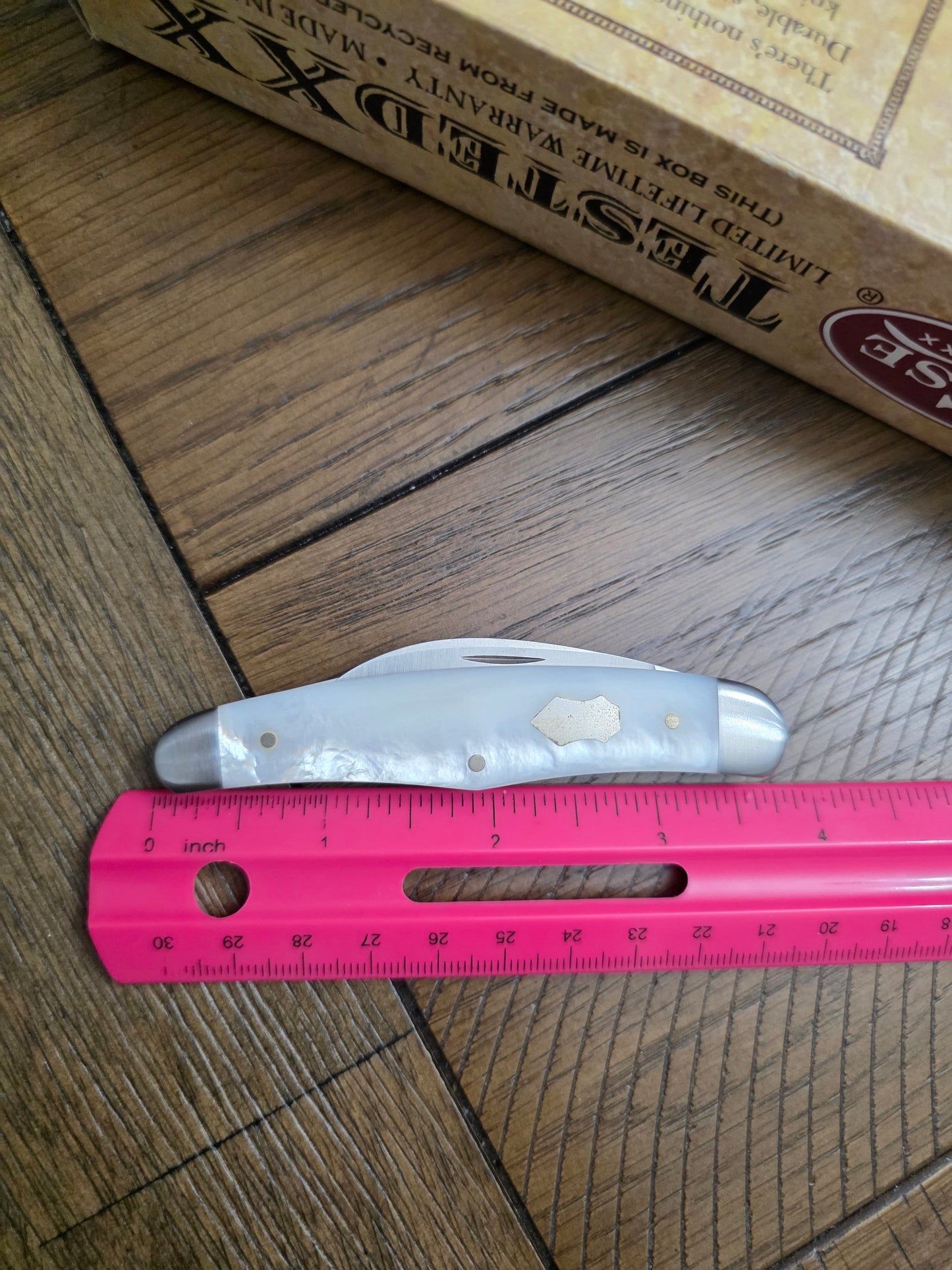 2009 Case XX Tony Bose Norfolk Whittler Mother of Pearl 07170