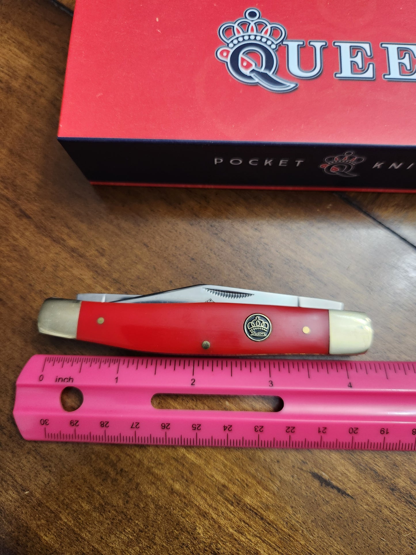 Queen Cutlery Red Synthetic Large Moose pocket knife