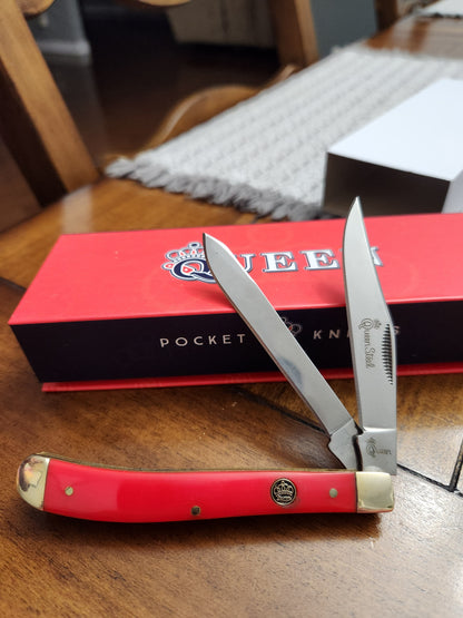 Queen Cutlery Red Synthetic Slimline Trapper pocket knife QN30R