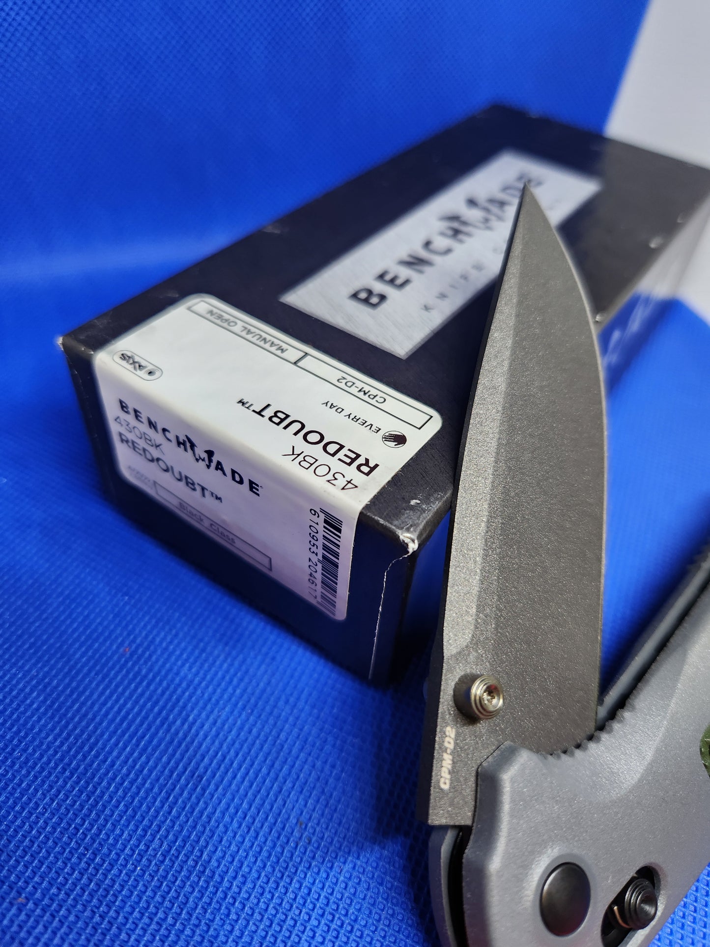 BENCHMADE REDOUBT 430BK CPM-D2