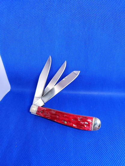 Marbles 3 Blade Trapper - Red Carved Bone