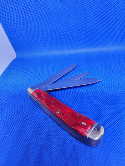 Marbles 3 Blade Trapper - Red Carved Bone