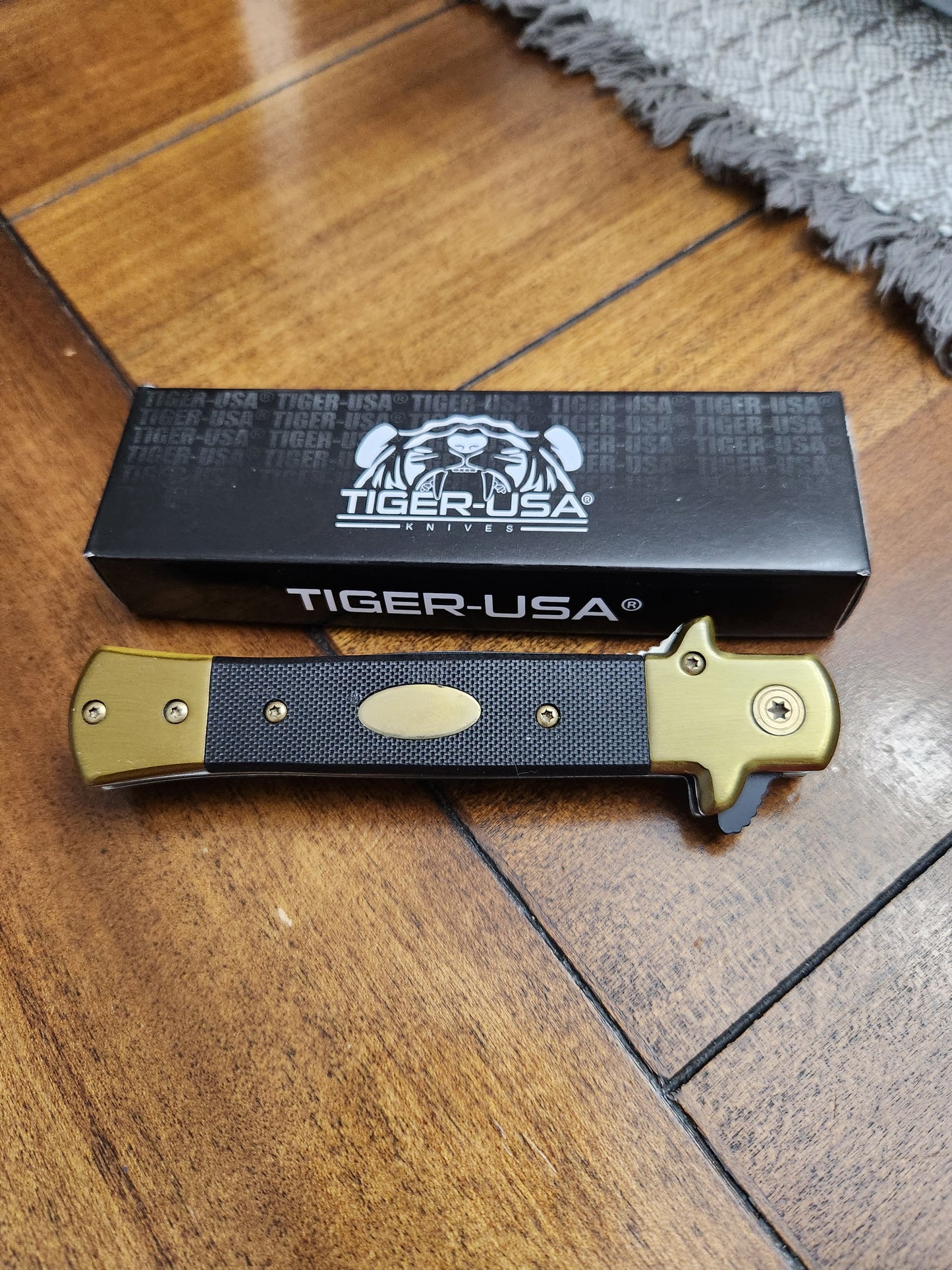 Tiger-USA 5" Stiletto Knife Black Micarta Handles Assisted Open IT-28-BGG