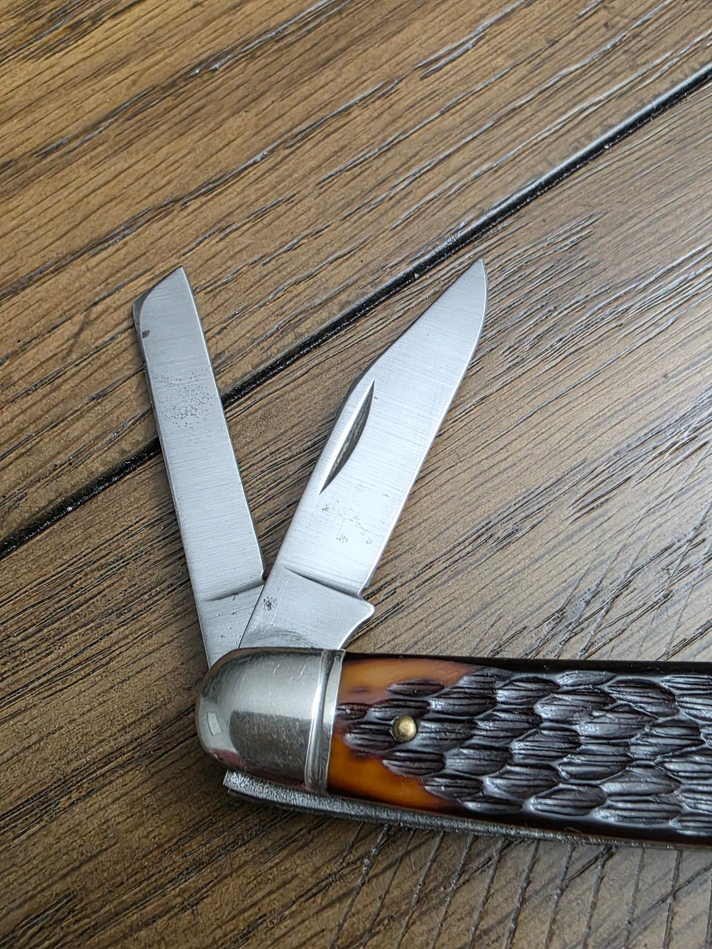 Schrade Walden 804 Big Whittler Jigged Delrin 3 Blade