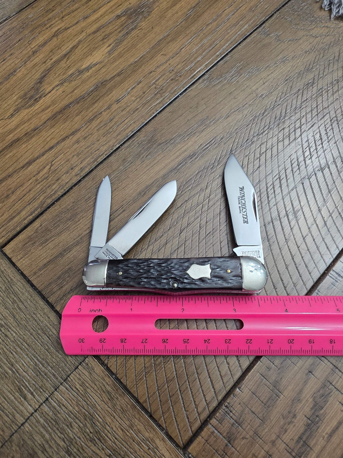 1988 Winchester Humpback Whittler Brown Jig Bone Handles