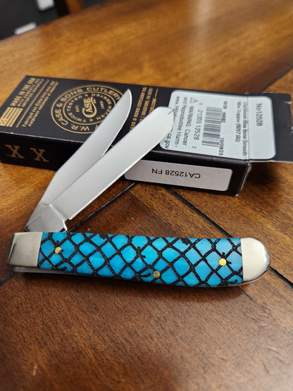 Case XX 6207 Caribbean Blue Bone Mini Trapper with Fish Net Handles 1 of 500 CA12528FN