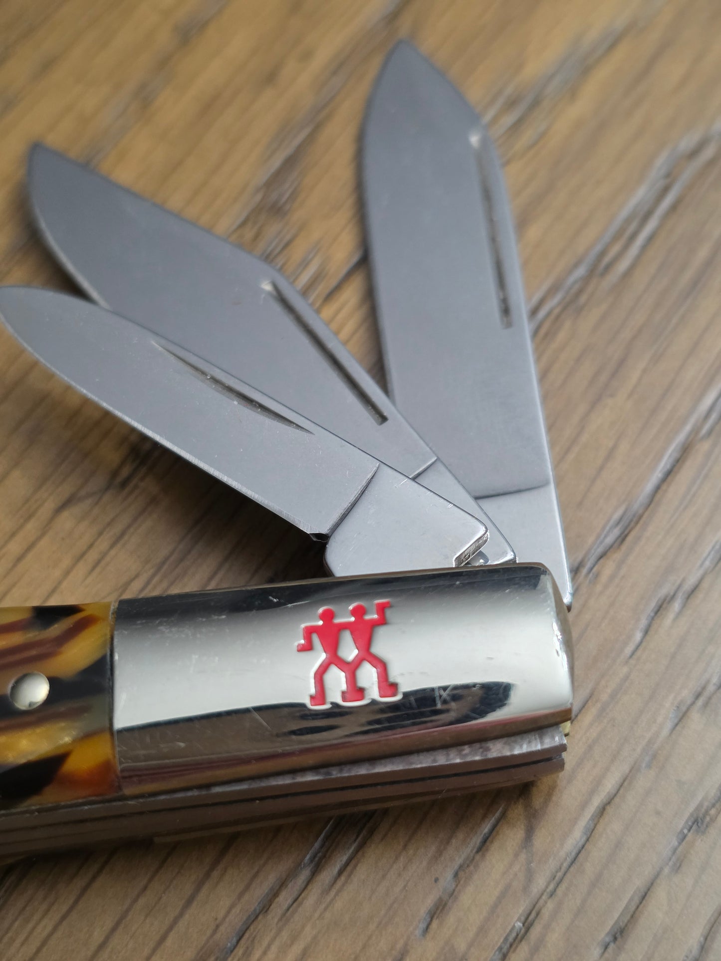 J.A. Henckels Barlow 3 Blade Barlow Imitation Tortoise Shell Handle No Box