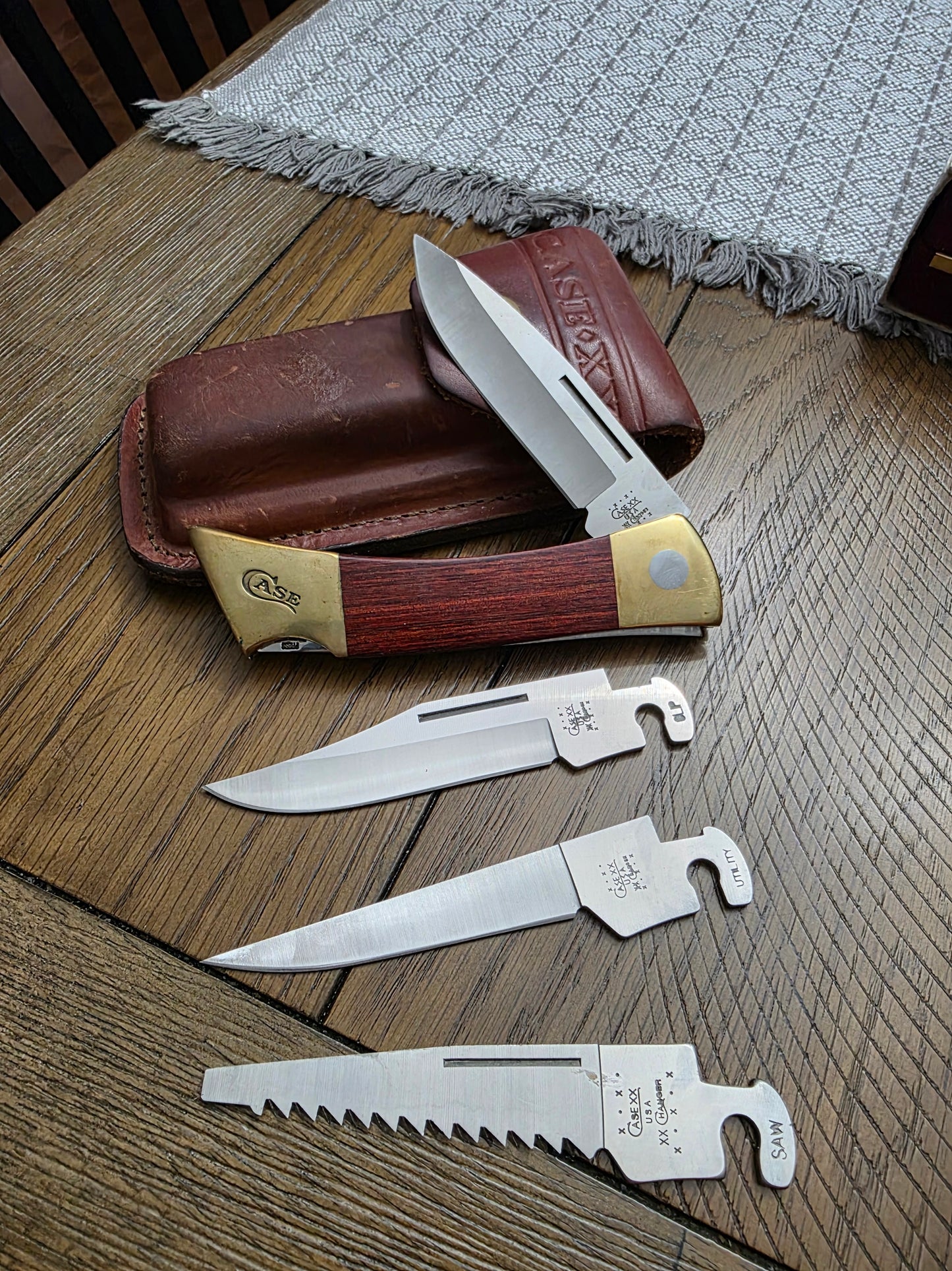2001 Case XX XX-CHANGER Knife with Rosewood Handles