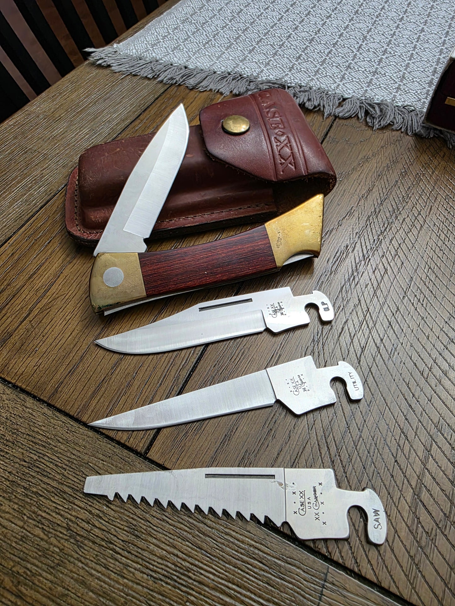 2001 Case XX XX-CHANGER Knife with Rosewood Handles