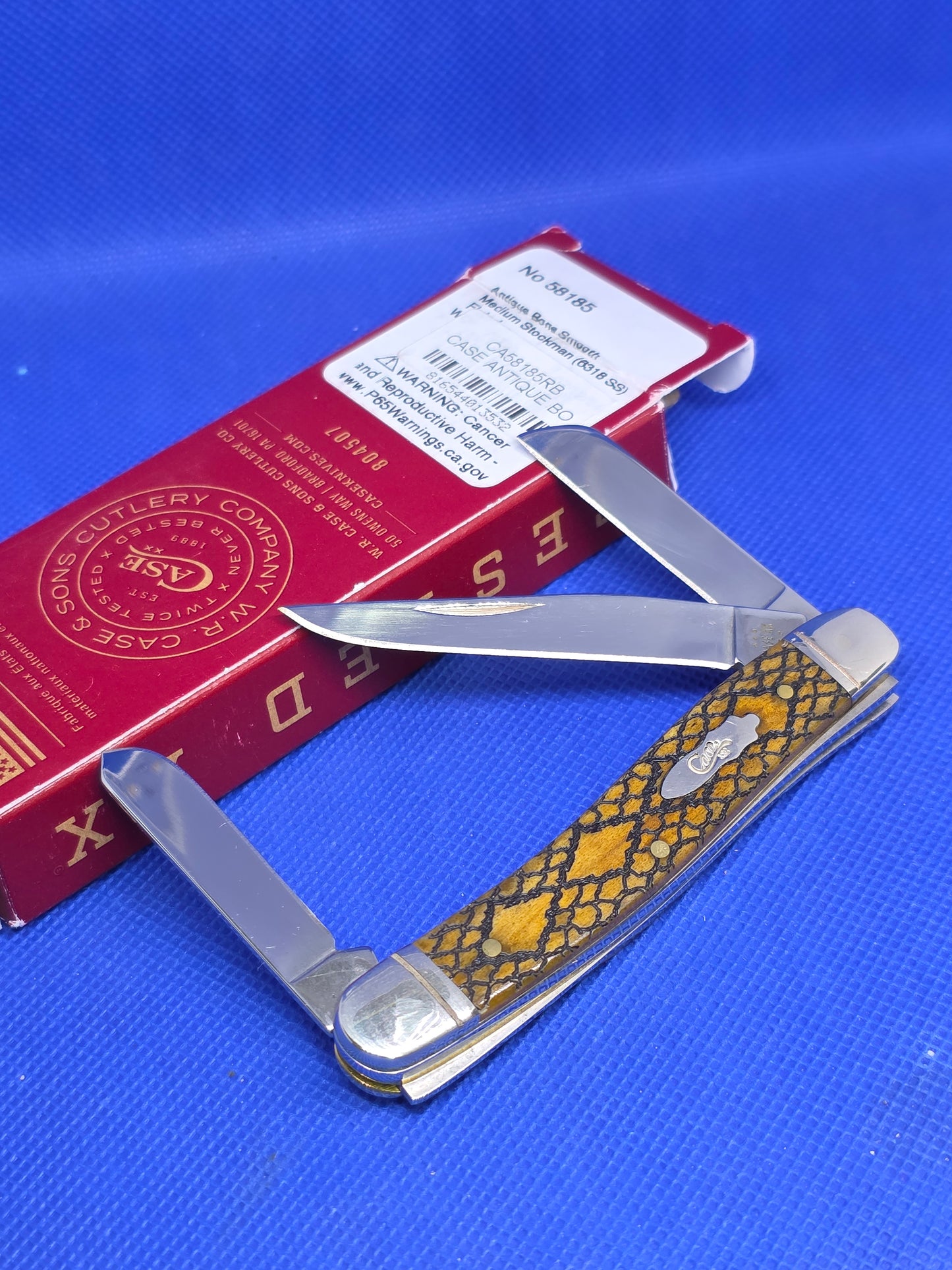 2024 Case XX Magician Rattlesnake Barbed Wire 6318 Stockman Antique Bone 58185RB