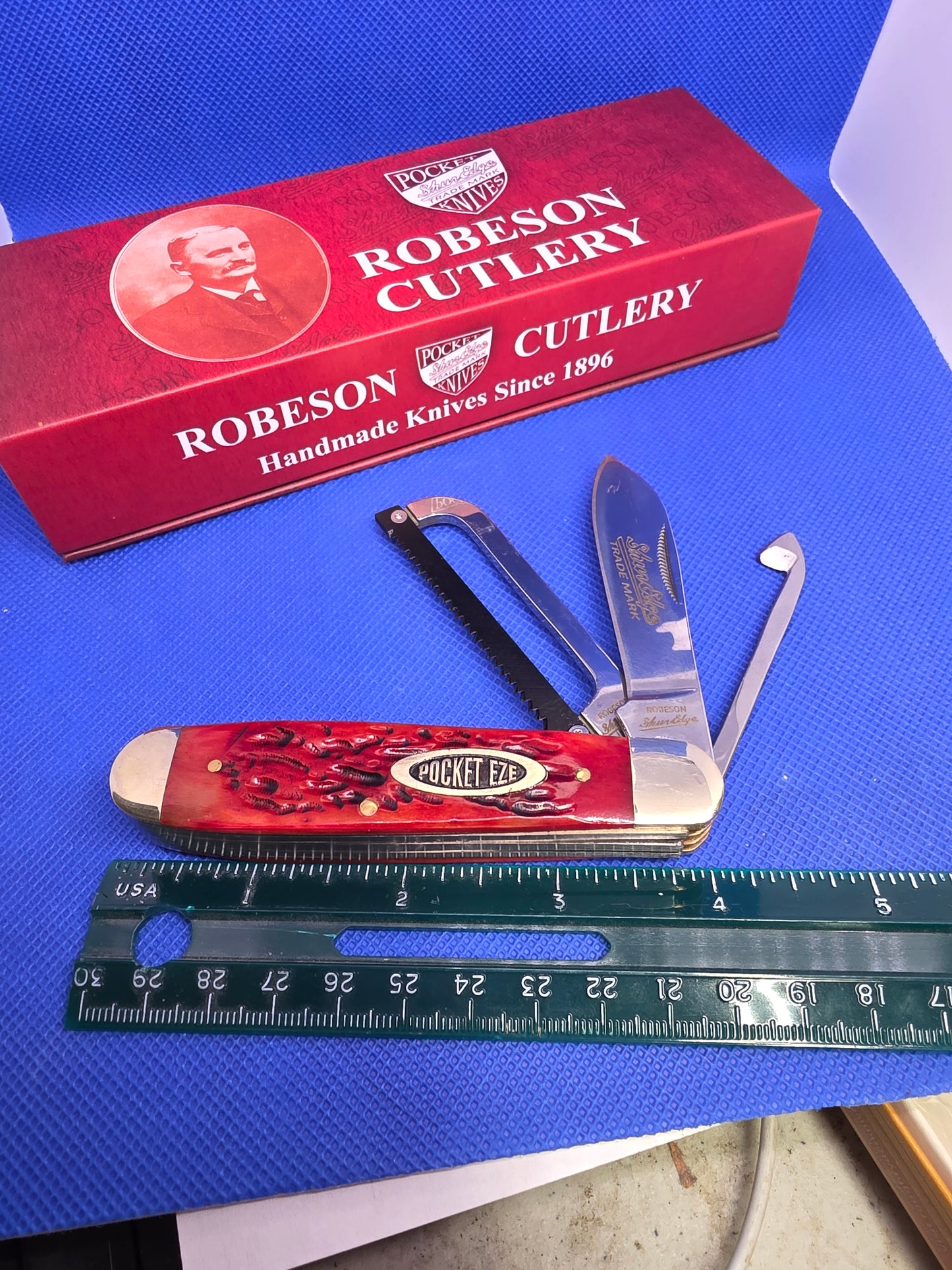 Robeson Shur-Edge Gamecock Knife - 4" Fightin' Chicken Knife - Jig Red Bone ROB632730