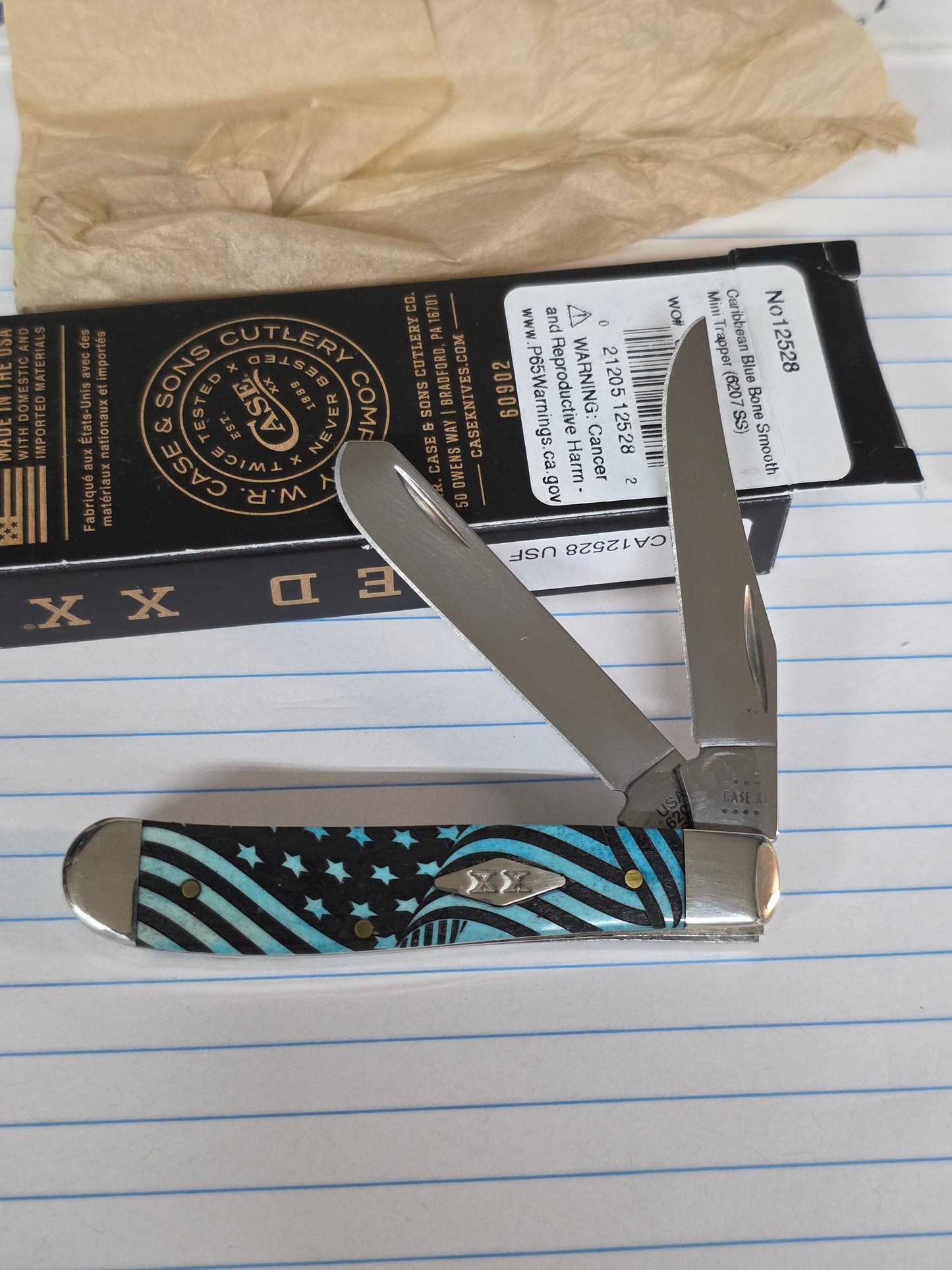 Case XX 6207 Caribbean Blue Bone Mini Trapper with US Flag Design 1 of 500 CA12528USF
