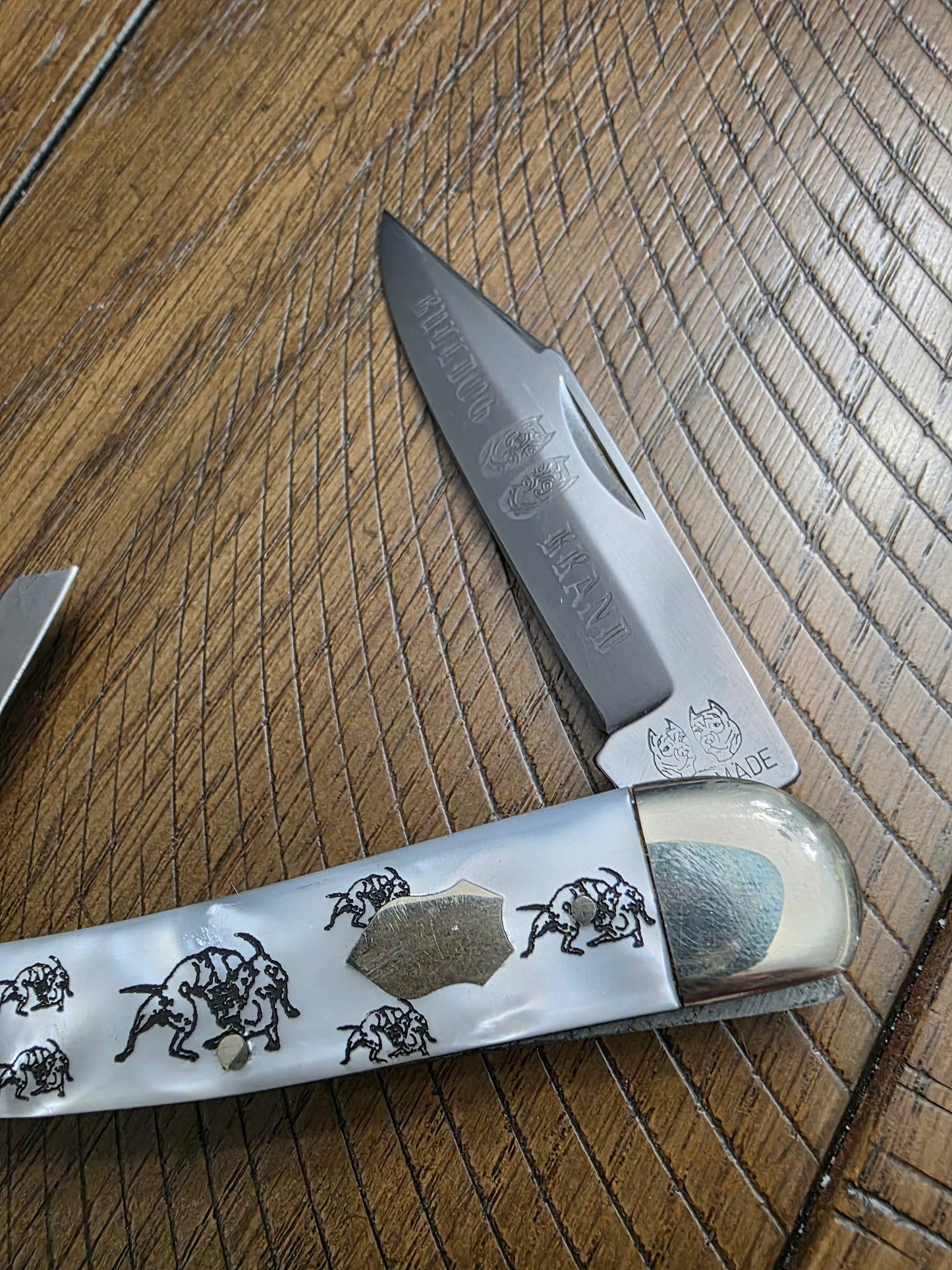 Bulldog Brand Faux Pearl Big Whittler Solingen Made