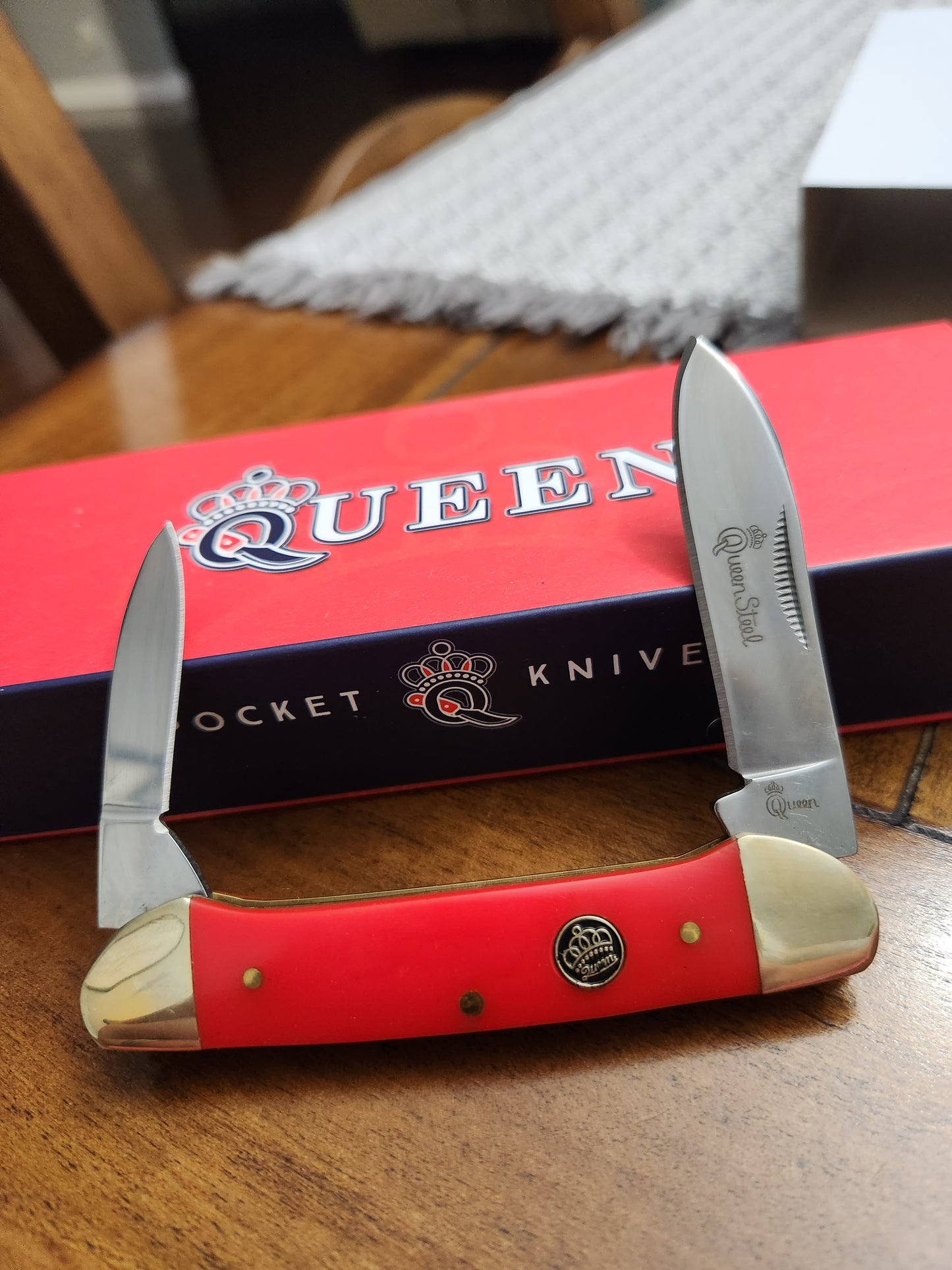 Queen Cutlery Red Synthetic Canoe pocket knife QN64R