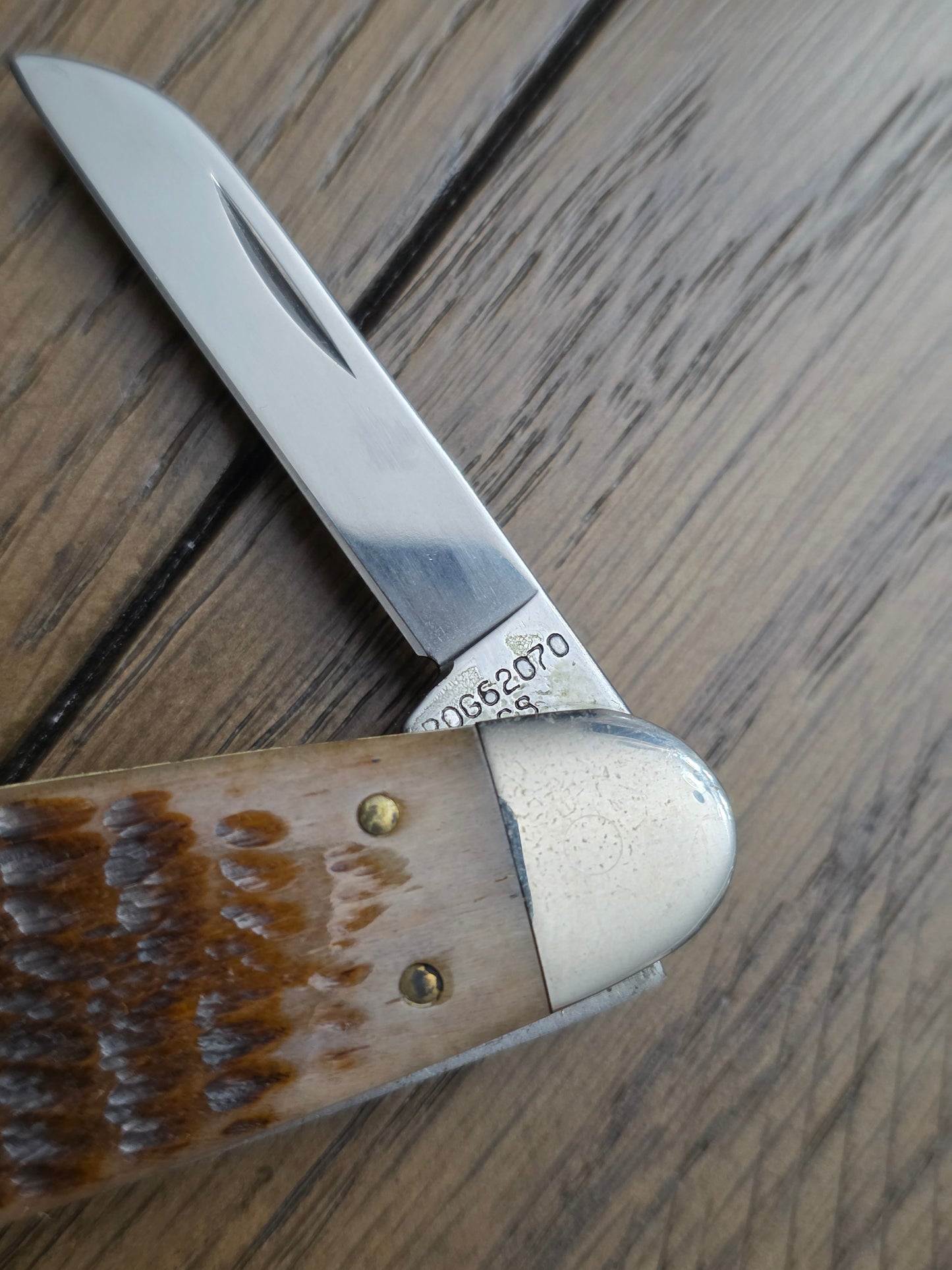 1989 Case XX NKCA Sleeve Board Whittler Rogers Jigged Brown Bone Handle