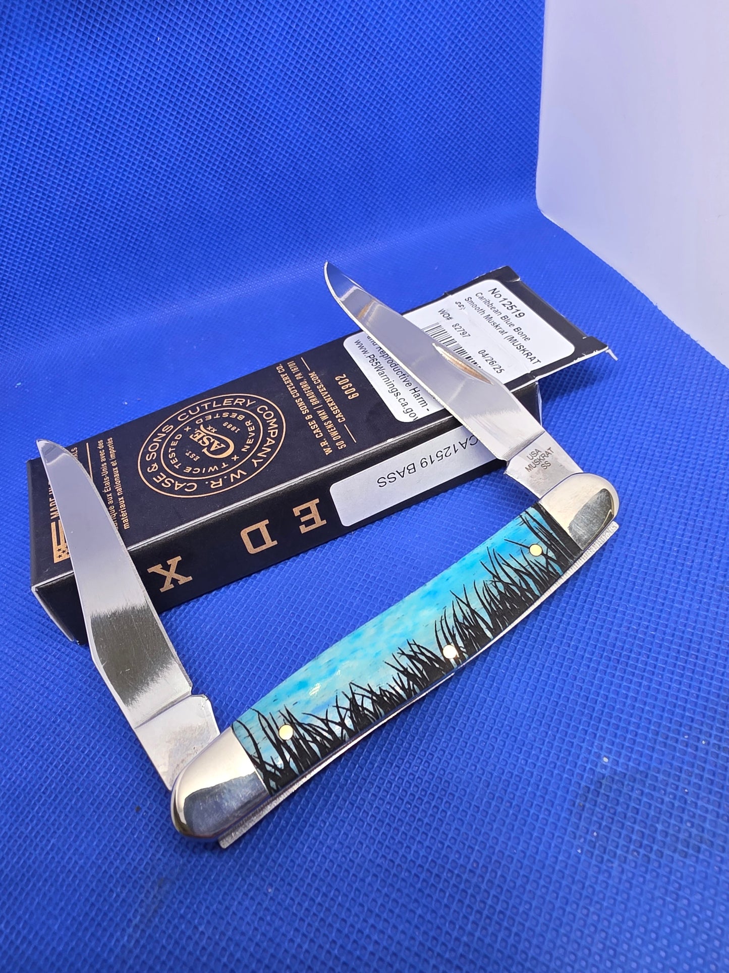 2025 Case XX Smooth Caribbean Blue Bone Muskrat knife with Bass CA12519 BASS
