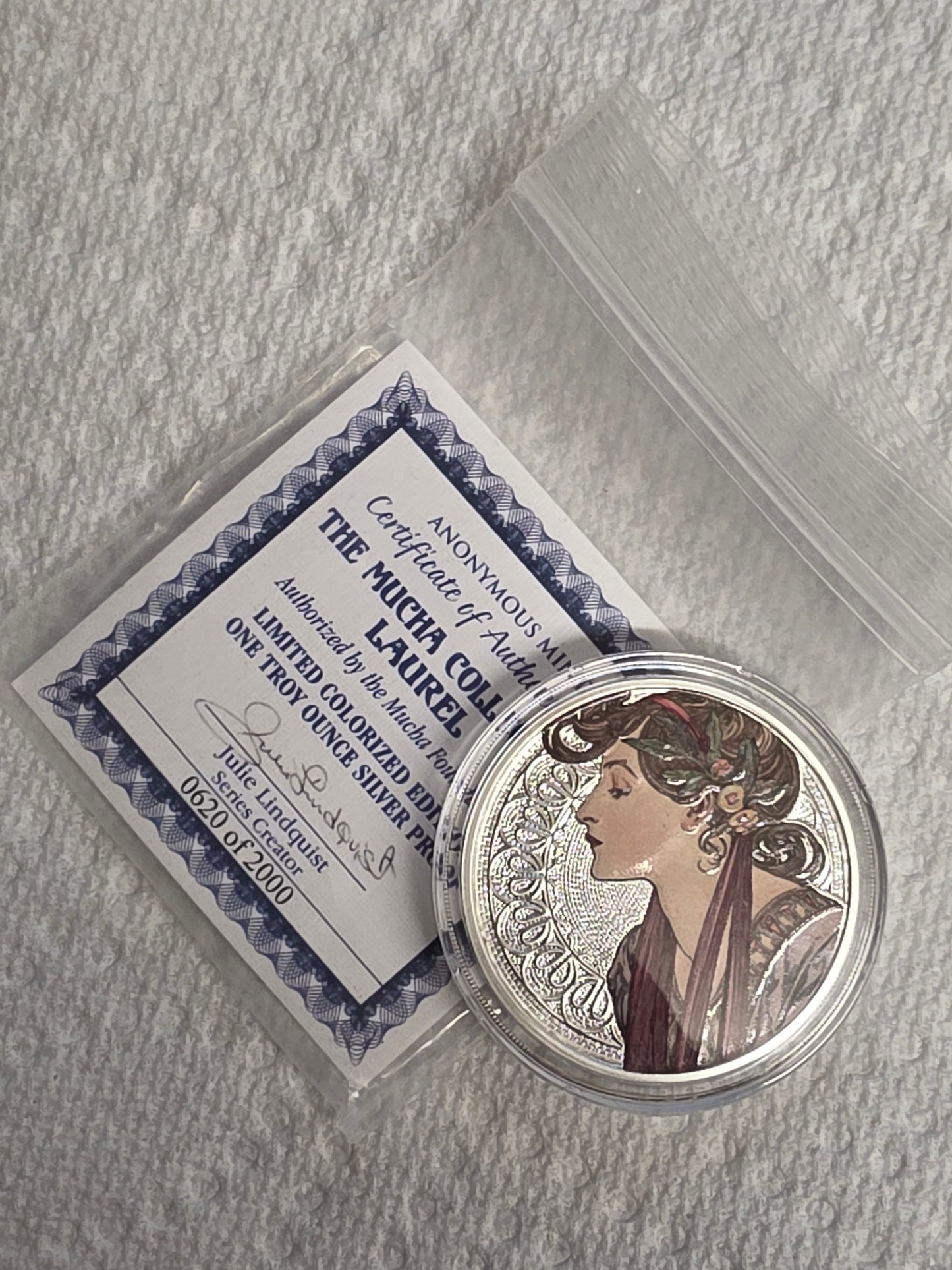 The Mucha Collection - Laurel - 1oz. .999 Fine Silver