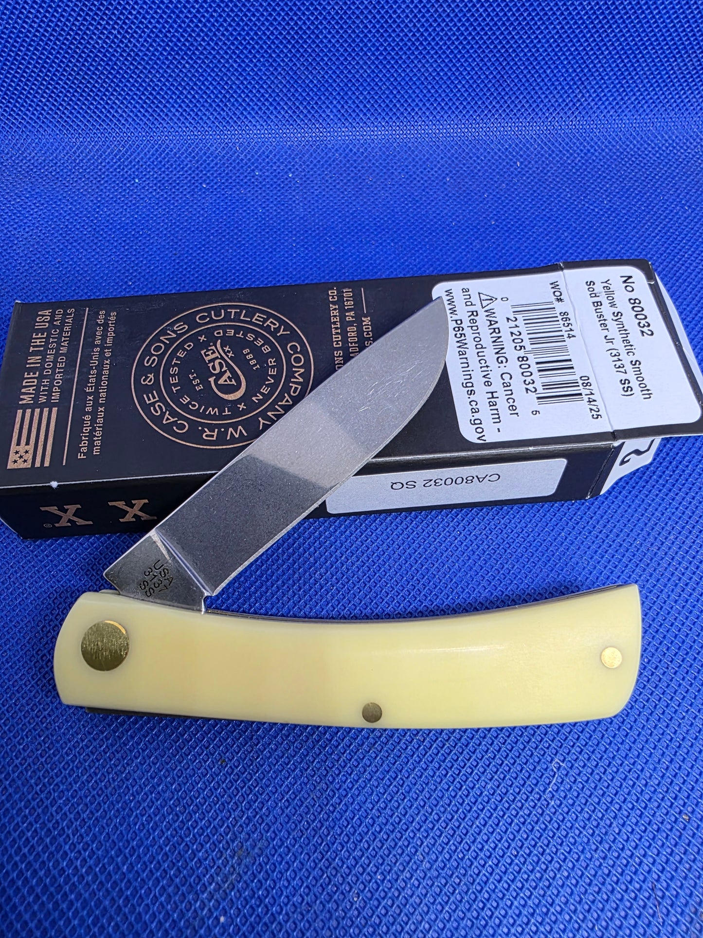 Case XX - Yellow Sod Buster Jr. - Squirrel - CA80032 SQ