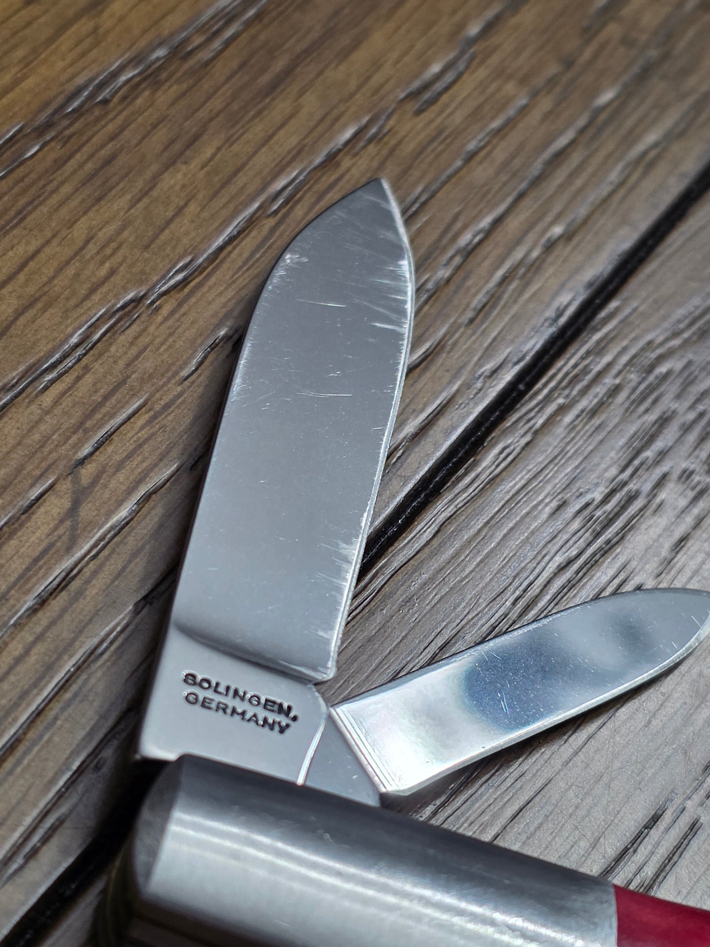 Russell Barlow by Green River Knife Works German Made Lightly Used Smooth Red Bone Handles