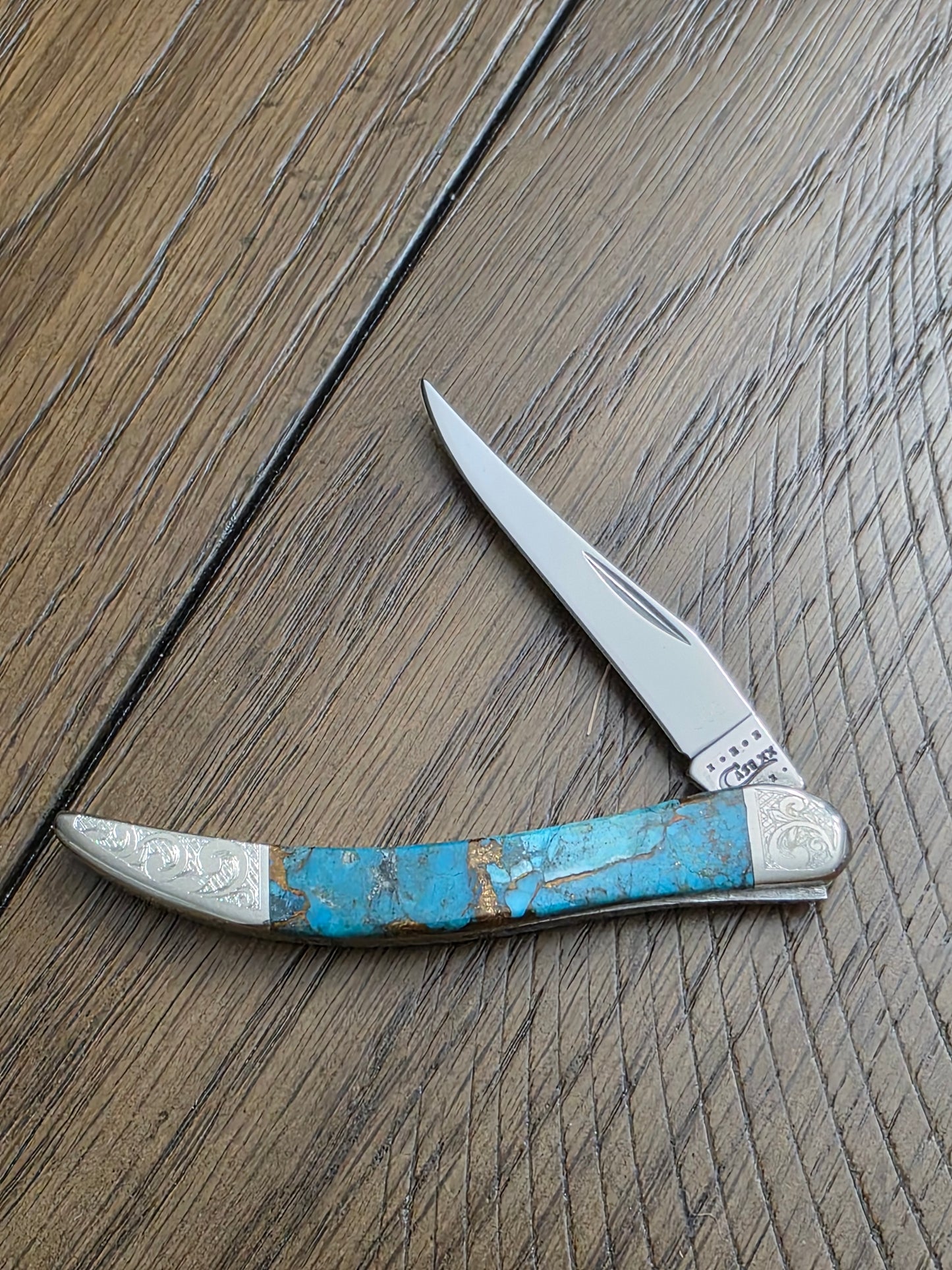 2010 Case XX Tiny Toothpick Gold Quartz Vein? Exotic Series SN 005