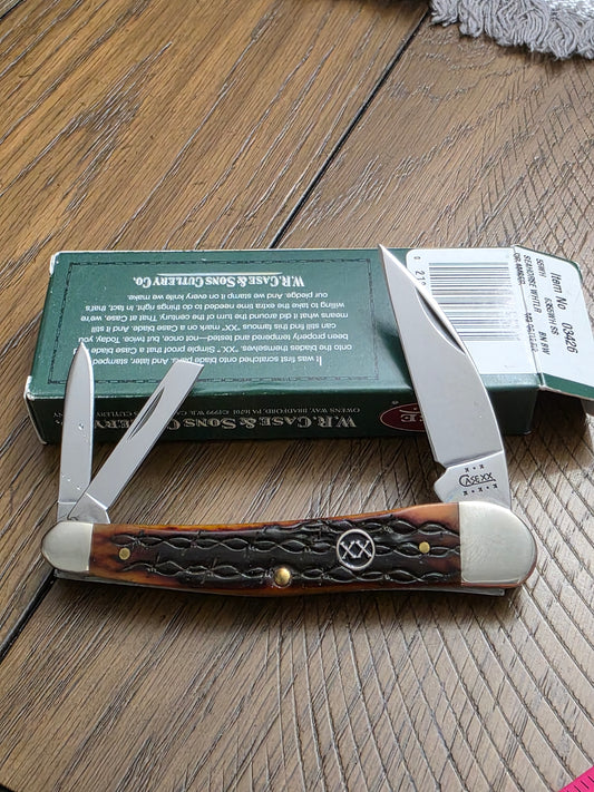 2002 Case XX 6355WH Seahorse Whittler Barbed Wire Dark Amber Bone SMKW Exclusive 03426