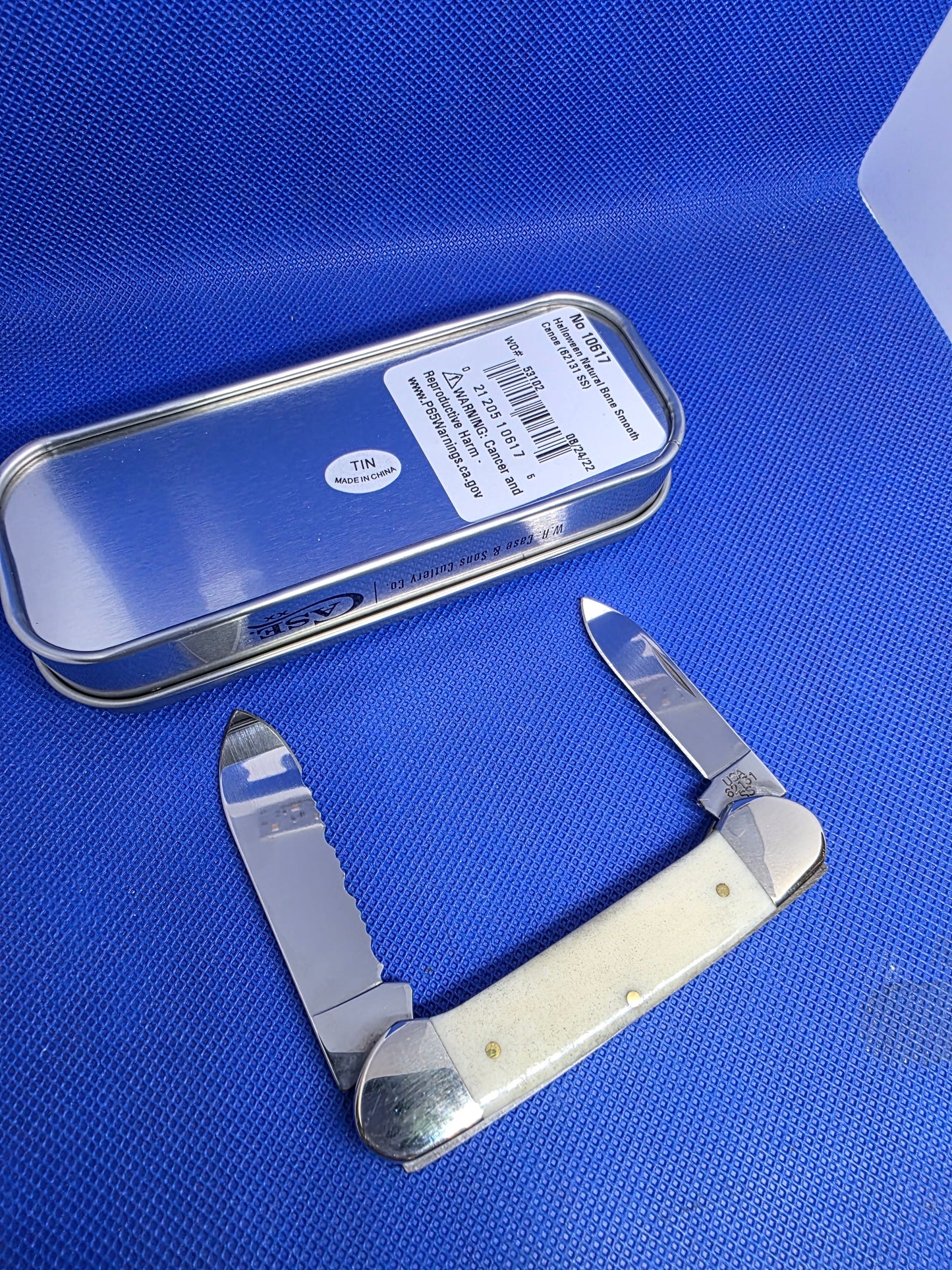 2022 Case XX Halloween Canoe 10617 NIB Smooth Natural Bone with Skulls