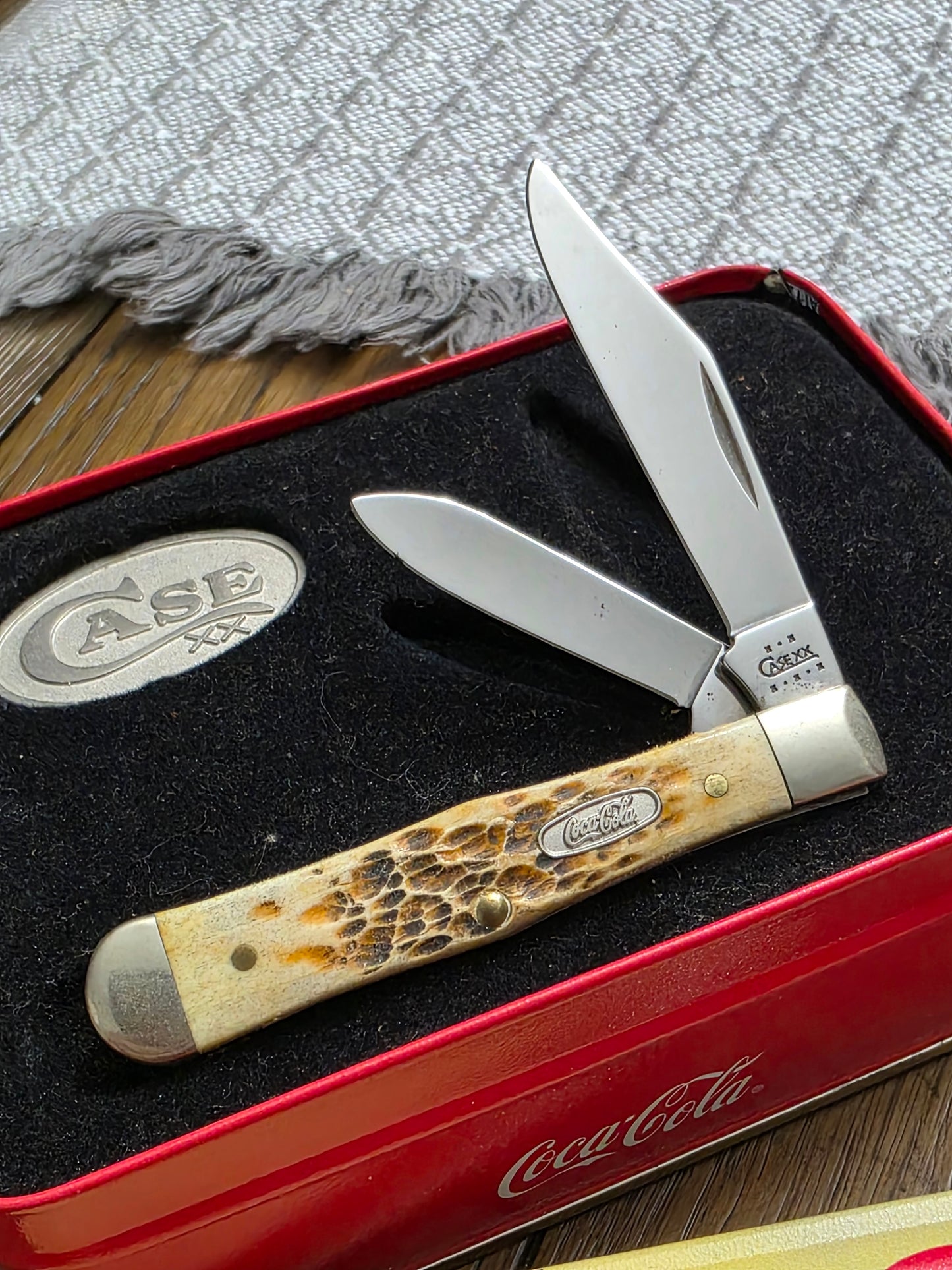 2002 Case XX Jig Amber Bone Small Coke Bottle Swell Center Coca-Cola with Original Tin