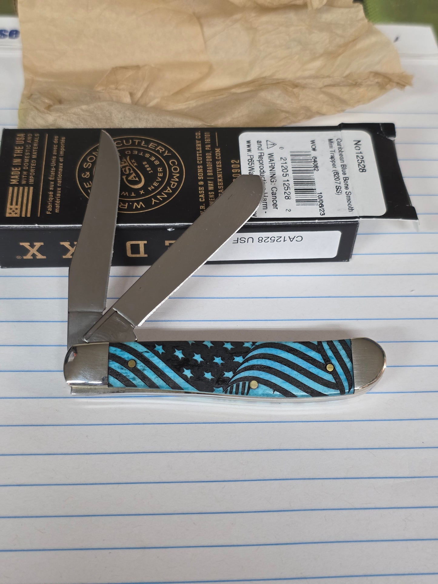 Case XX 6207 Caribbean Blue Bone Mini Trapper with US Flag Design 1 of 500 CA12528USF