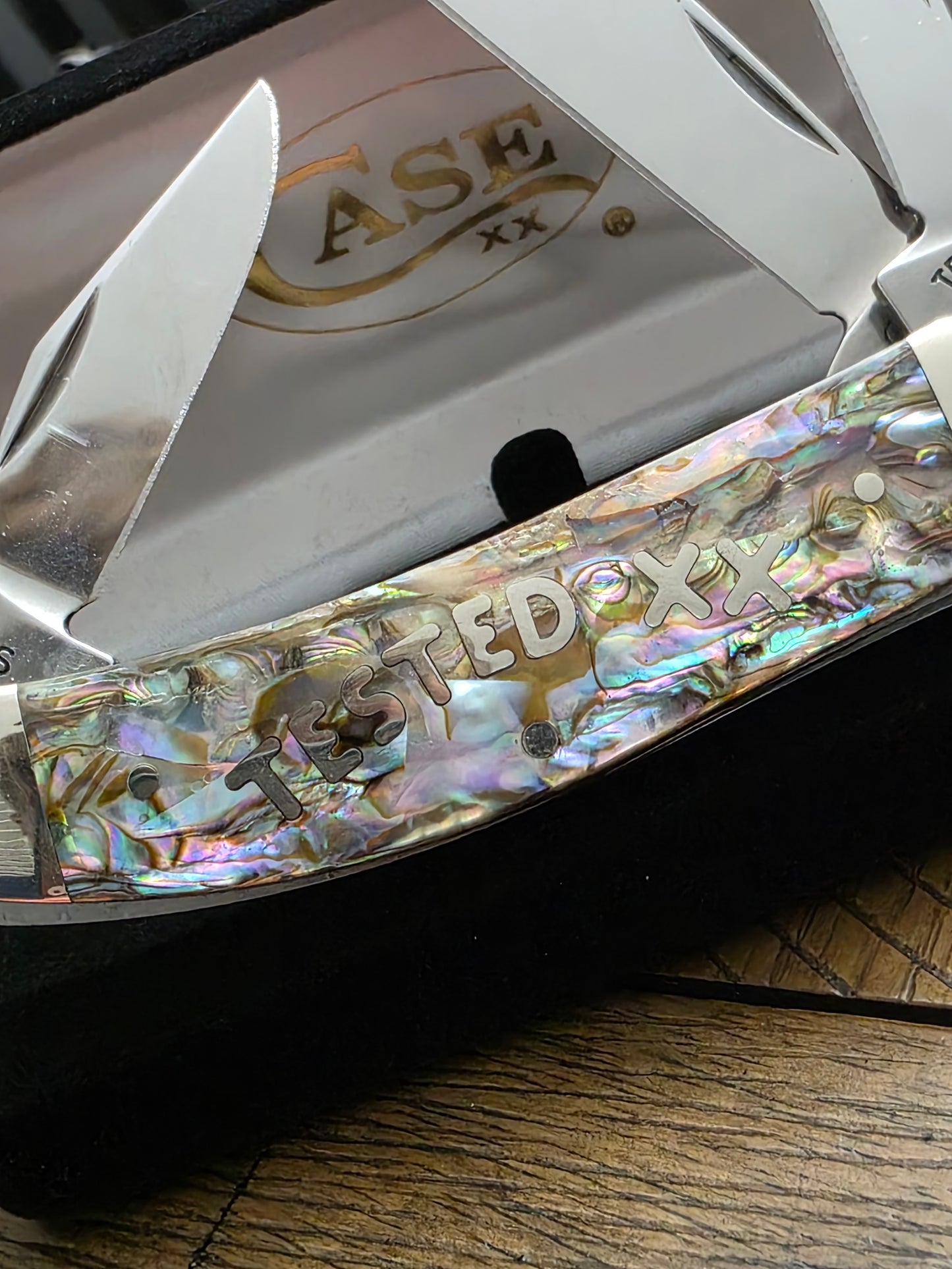 2003 Case XX Abalone 5 Blade Sowbelly with Felt Box TB8339