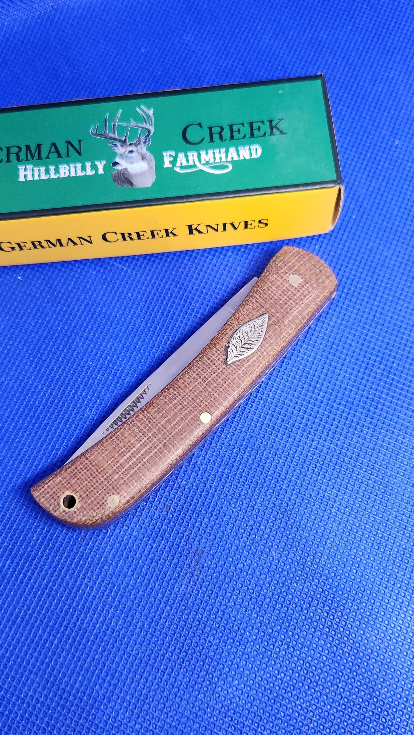 The Hillbilly Farmhand - Brown Burlap Micarta Handles - GCFH037MBR