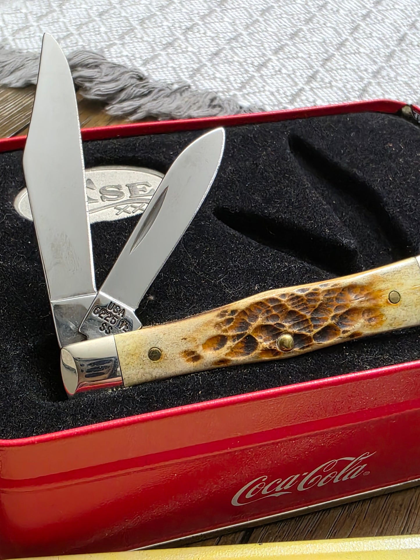 2002 Case XX Jig Amber Bone Small Coke Bottle Swell Center Coca-Cola with Original Tin