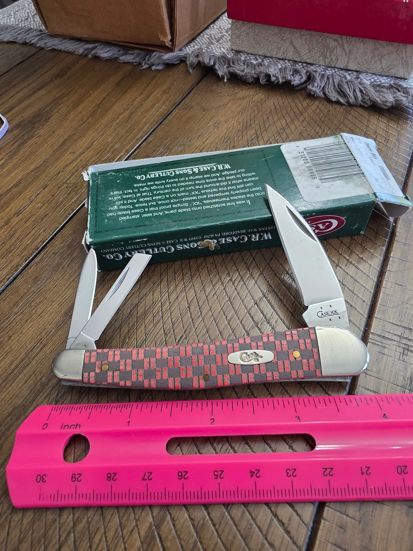 2006 Case XX 6255wh Seahorse Whittler Red Chexx Collection Red Bone 08966