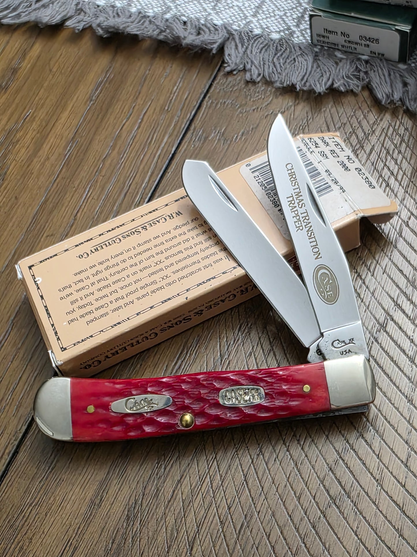 1999 Case XX DR 6254 Dark Red Christmas Transition Trapper NIB