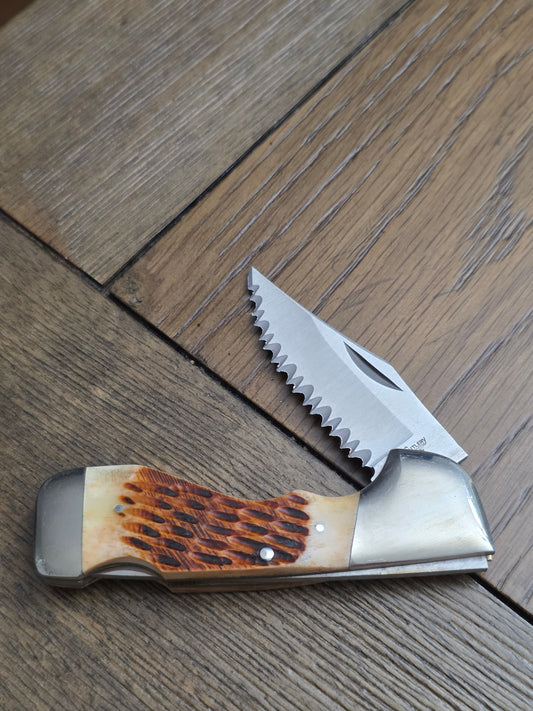 Vintage Frost Choctaw Jigged Bone Fully Serrated Lockback - Japan