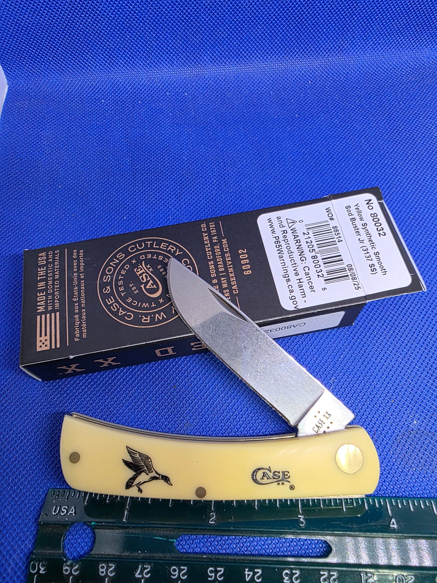 Case XX - Yellow Sod Buster Jr. - Duck - CA80032 D