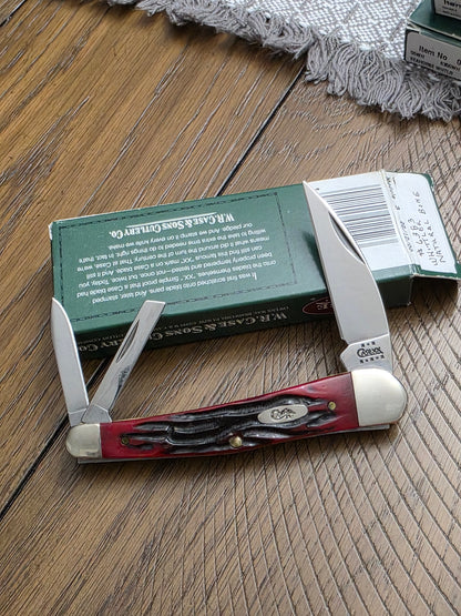 2002 Case XX 6355WH Red Oak Groove Jig Bone Seahorse Whittler