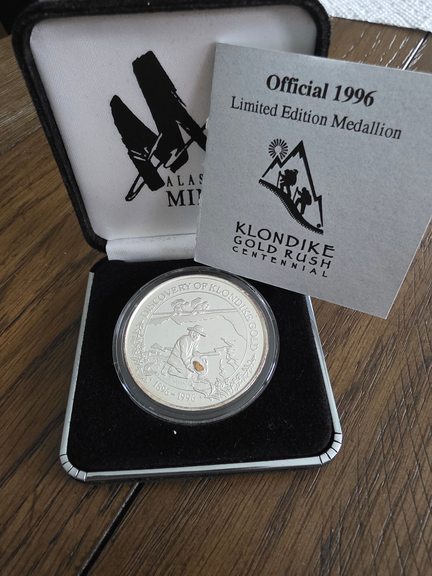 1996 Klondike Gold Rush Centennial - Commemorative coin - 1oz silver medallion
