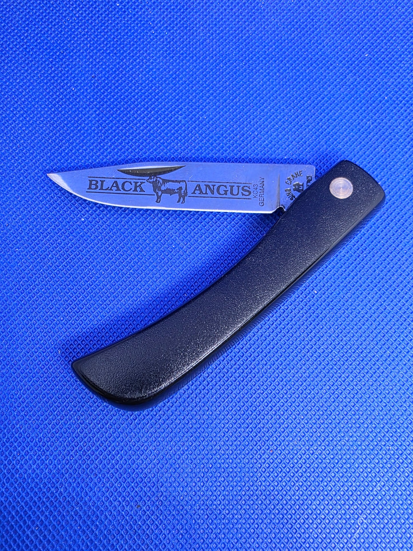 Kissing Crane - Black Angus Sod Buster Jr. - New with No Box