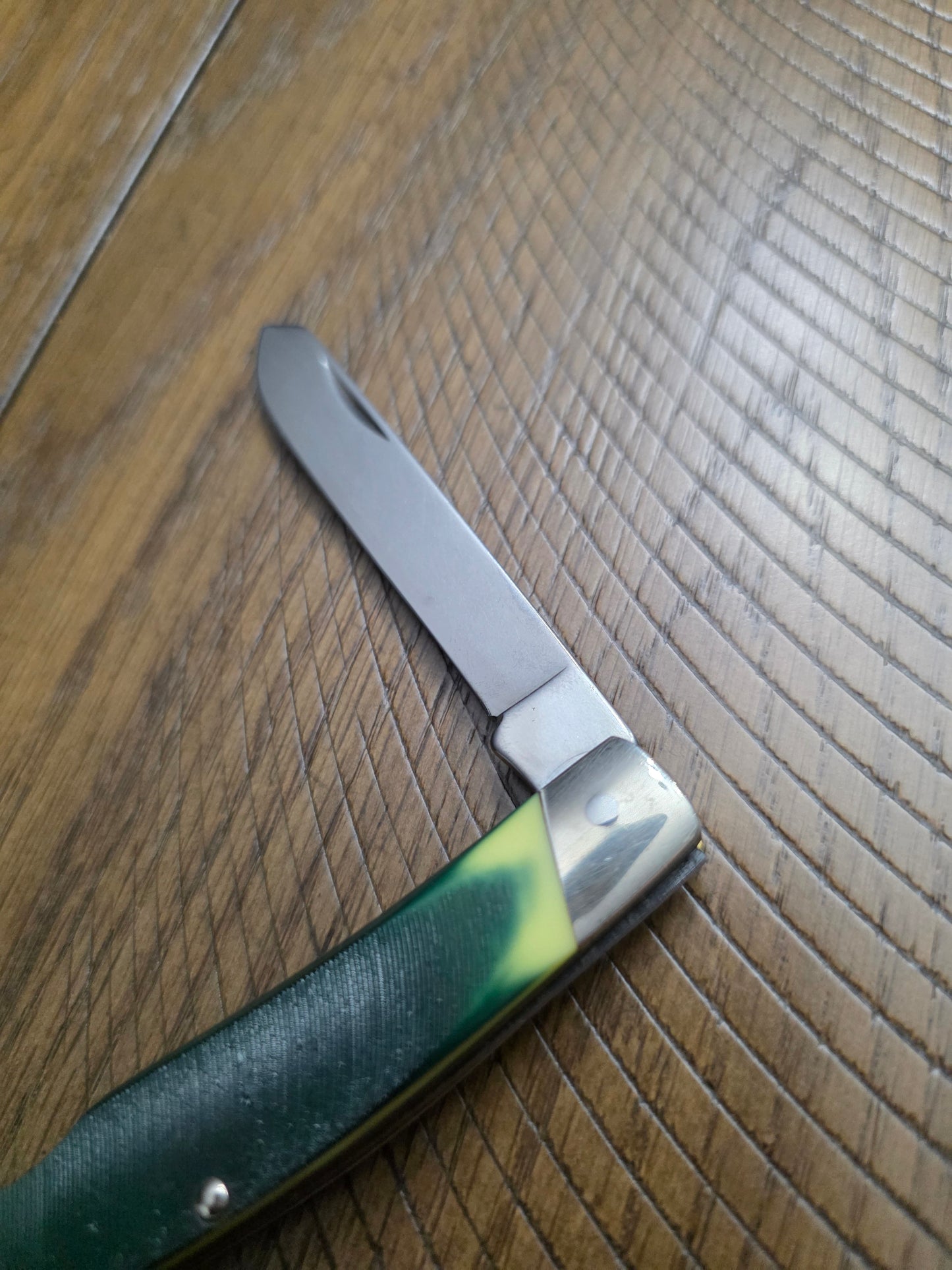 Remington USA - 9506 Moose with Green Sawcut Delrin Handles Unused