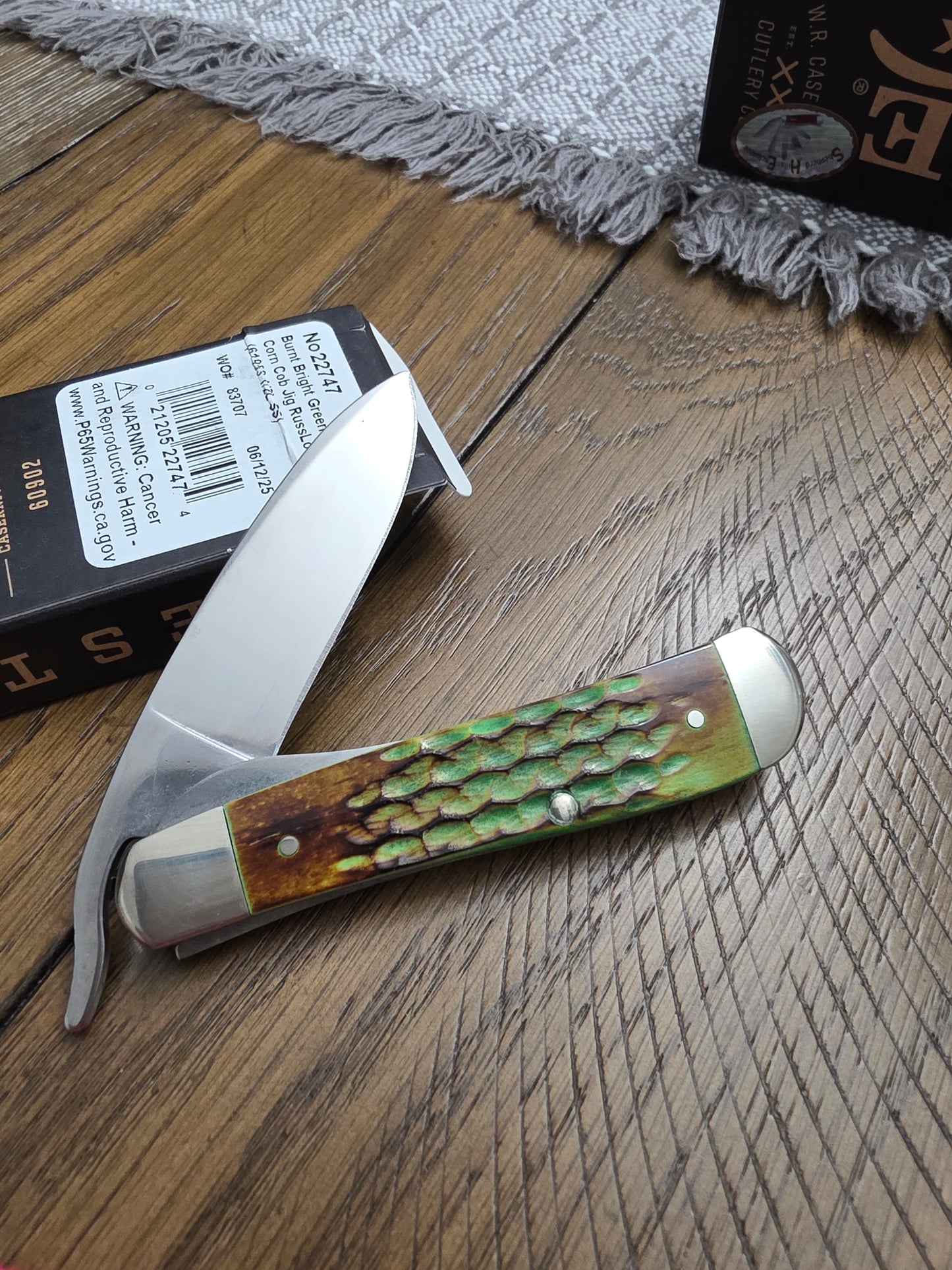 2025 Case XX Lizard Skin Russlock Knife 22747 NIB Exclusive