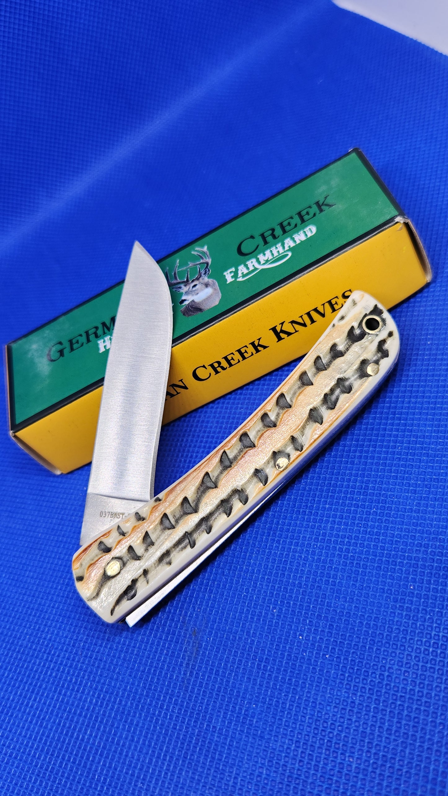 The Hillbilly Farmhand - Burnt Bone Stag Handles - GCFH037BRBST