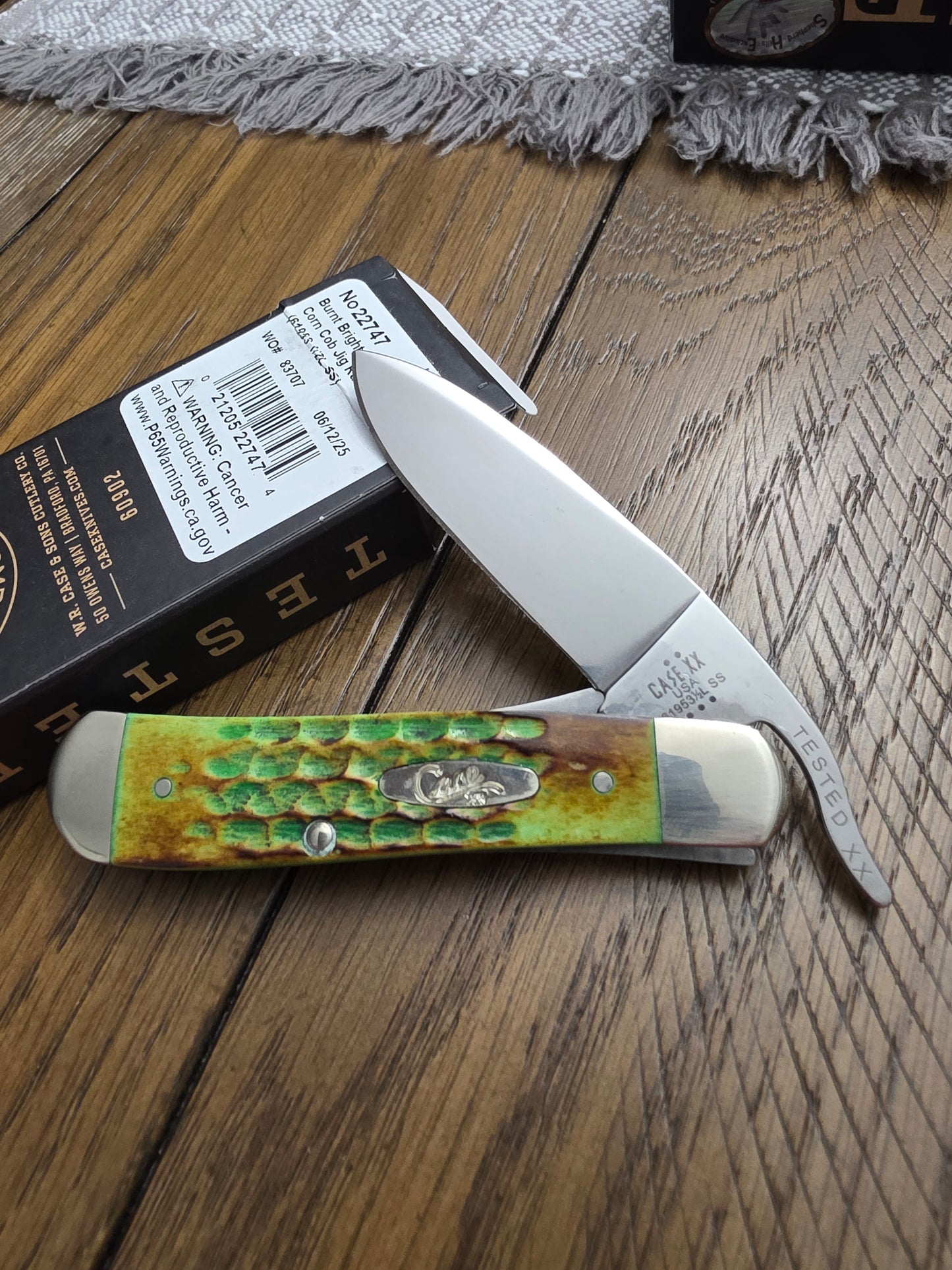 2025 Case XX Lizard Skin Russlock Knife 22747 NIB Exclusive