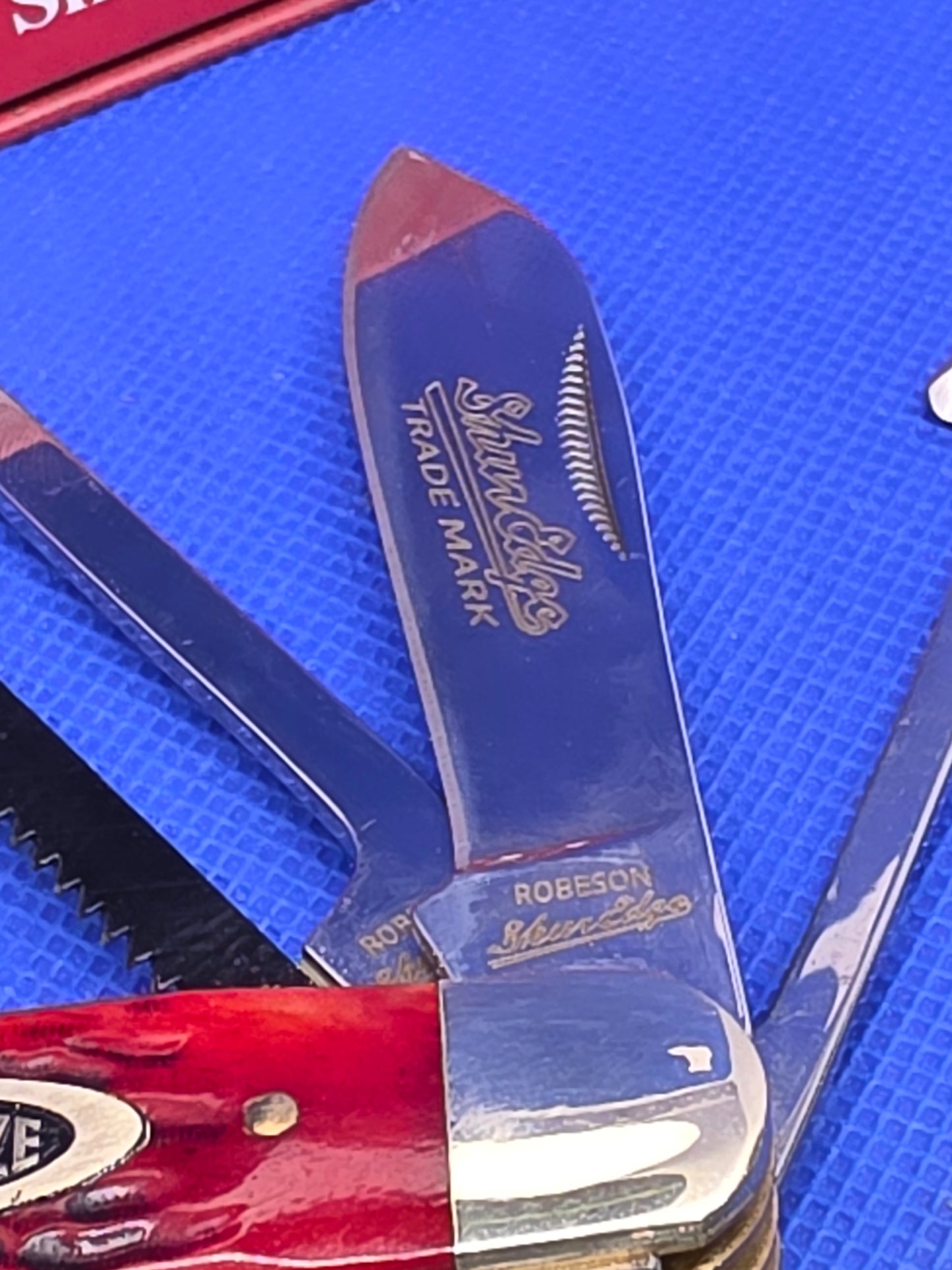 Robeson Shur-Edge Gamecock Knife - 4" Fightin' Chicken Knife - Jig Red Bone ROB632730